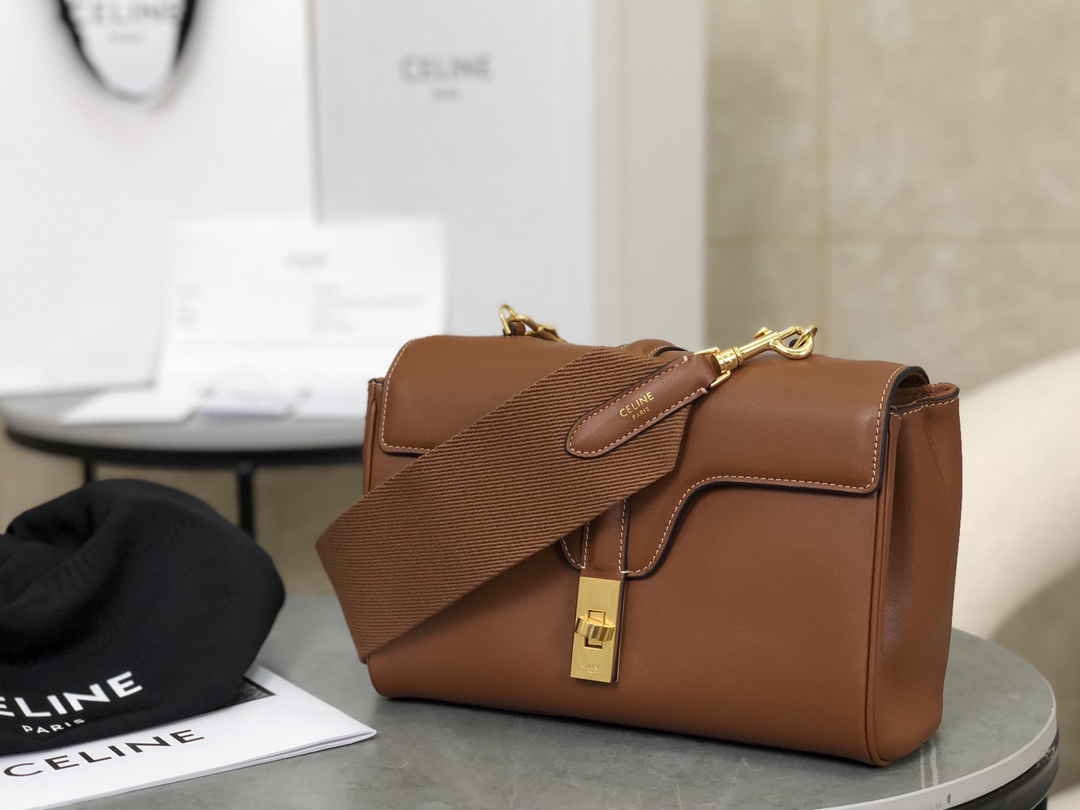CELINE TEEN SOFT 16 handbag