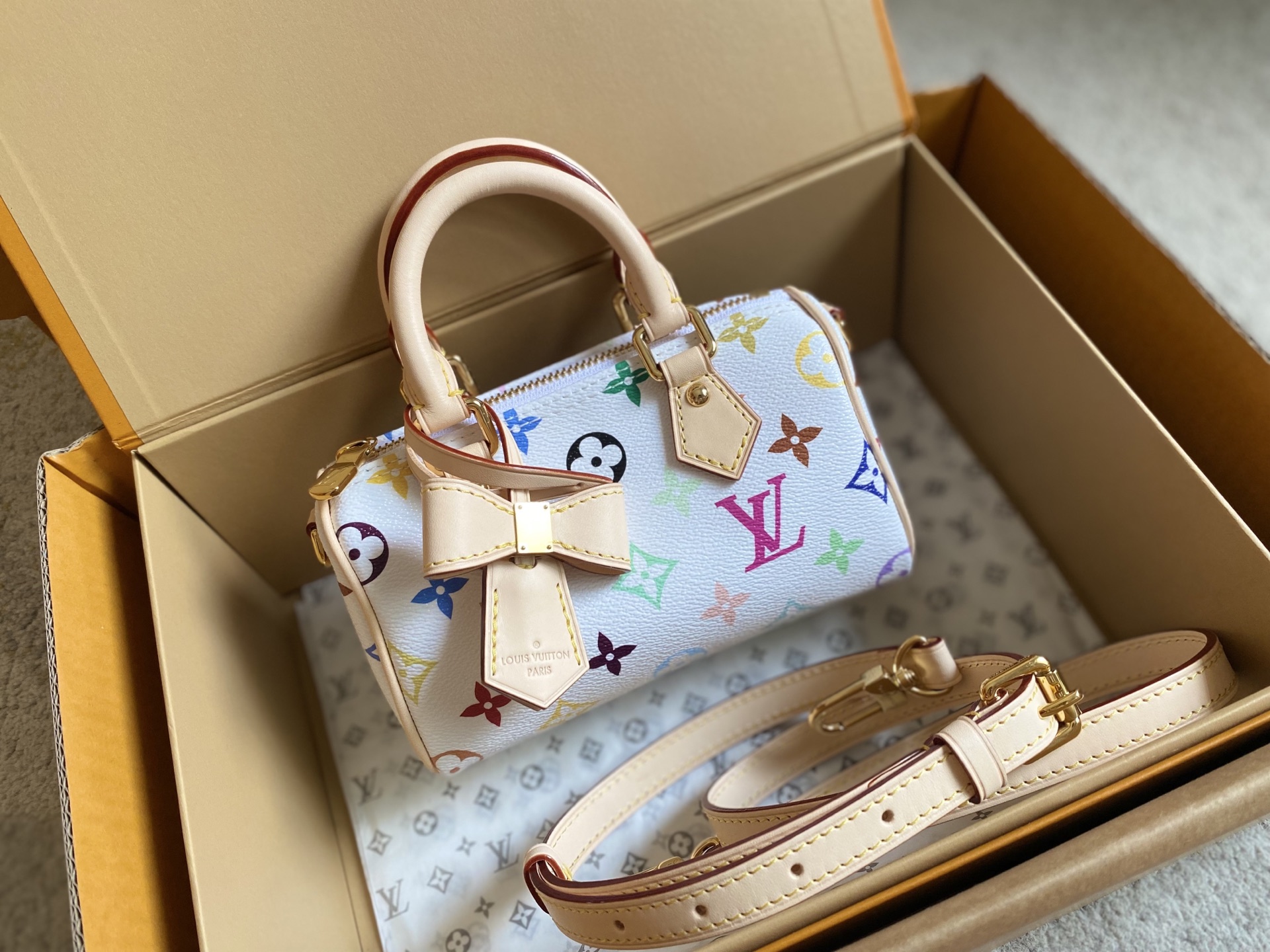 Louis Vuitton × Takashi Murakami Nano Speedy White Tricolor - Image 2