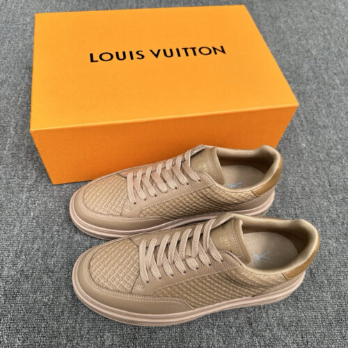 Alternative view of Louis Vuitton embossed Monogram low-top casual sneakers