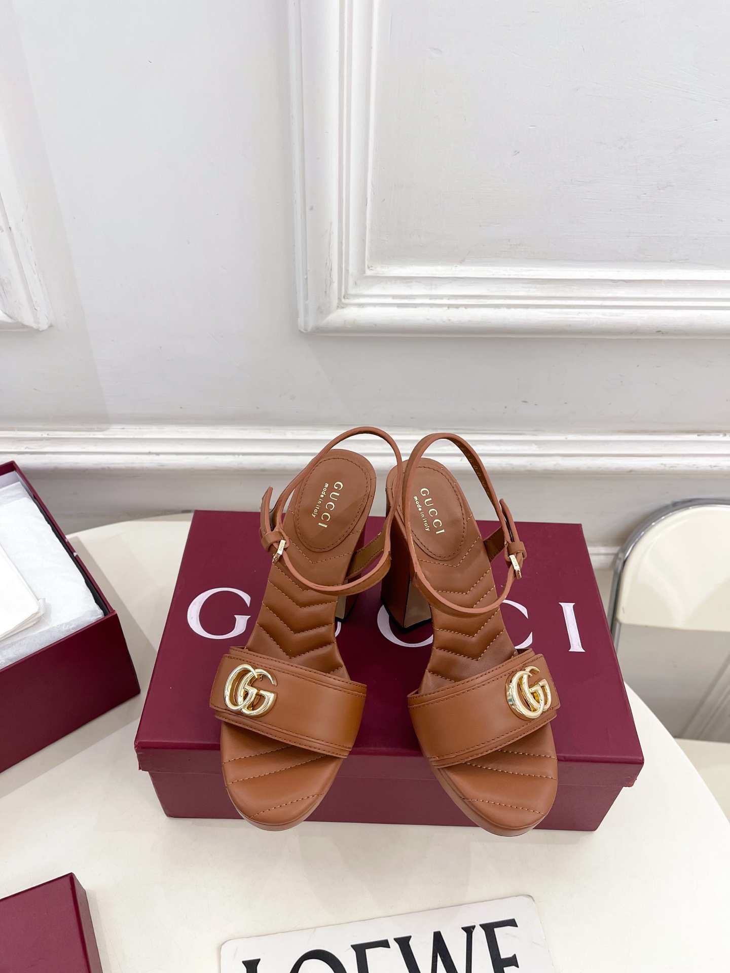 Gucci metallic platform sandals - Image 2