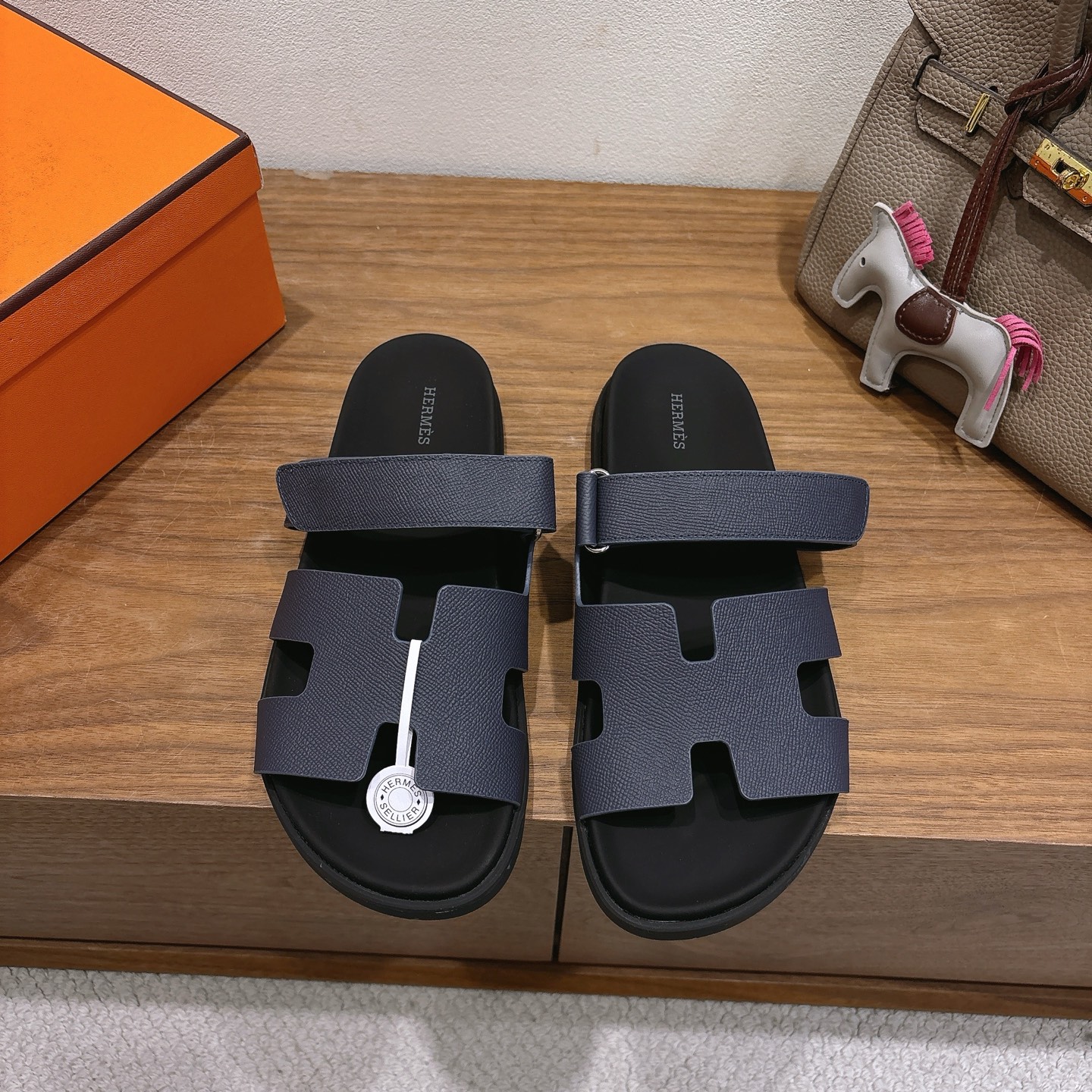 Hermès Chypre series Velcro H-shaped sandals - Image 2
