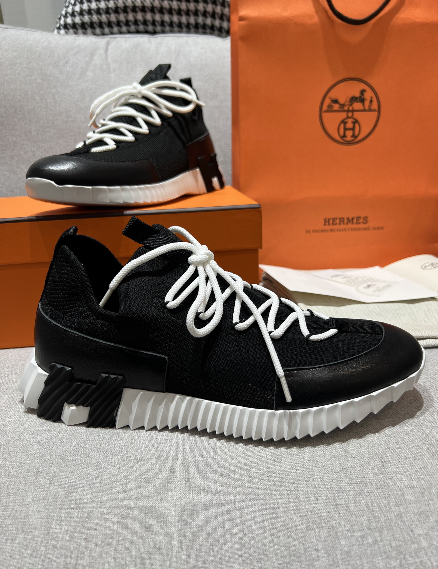 Hermès Lift series knitted couple sneakers - Image 2