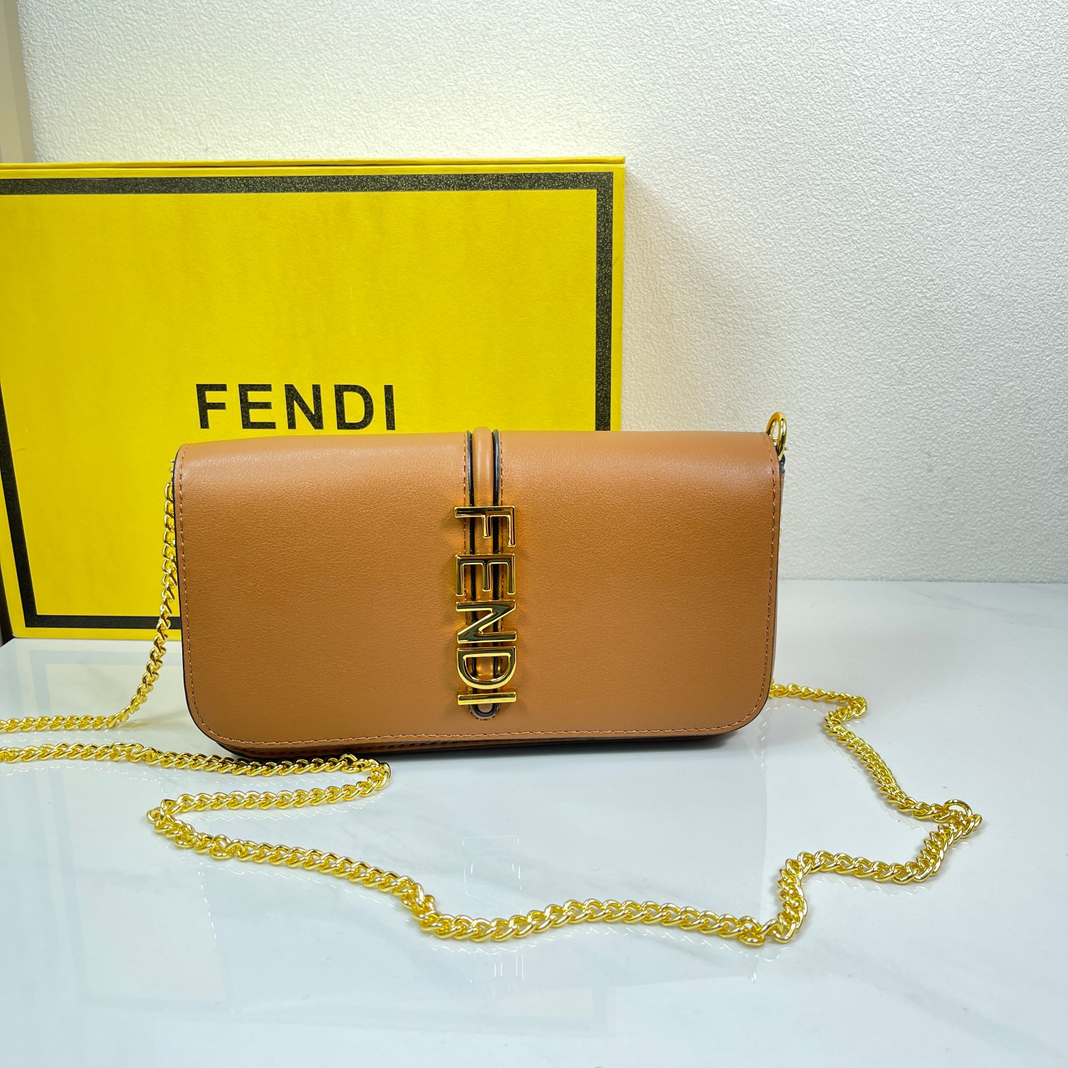 FENDI Fendigraphy Wallet on Chain - Image 3
