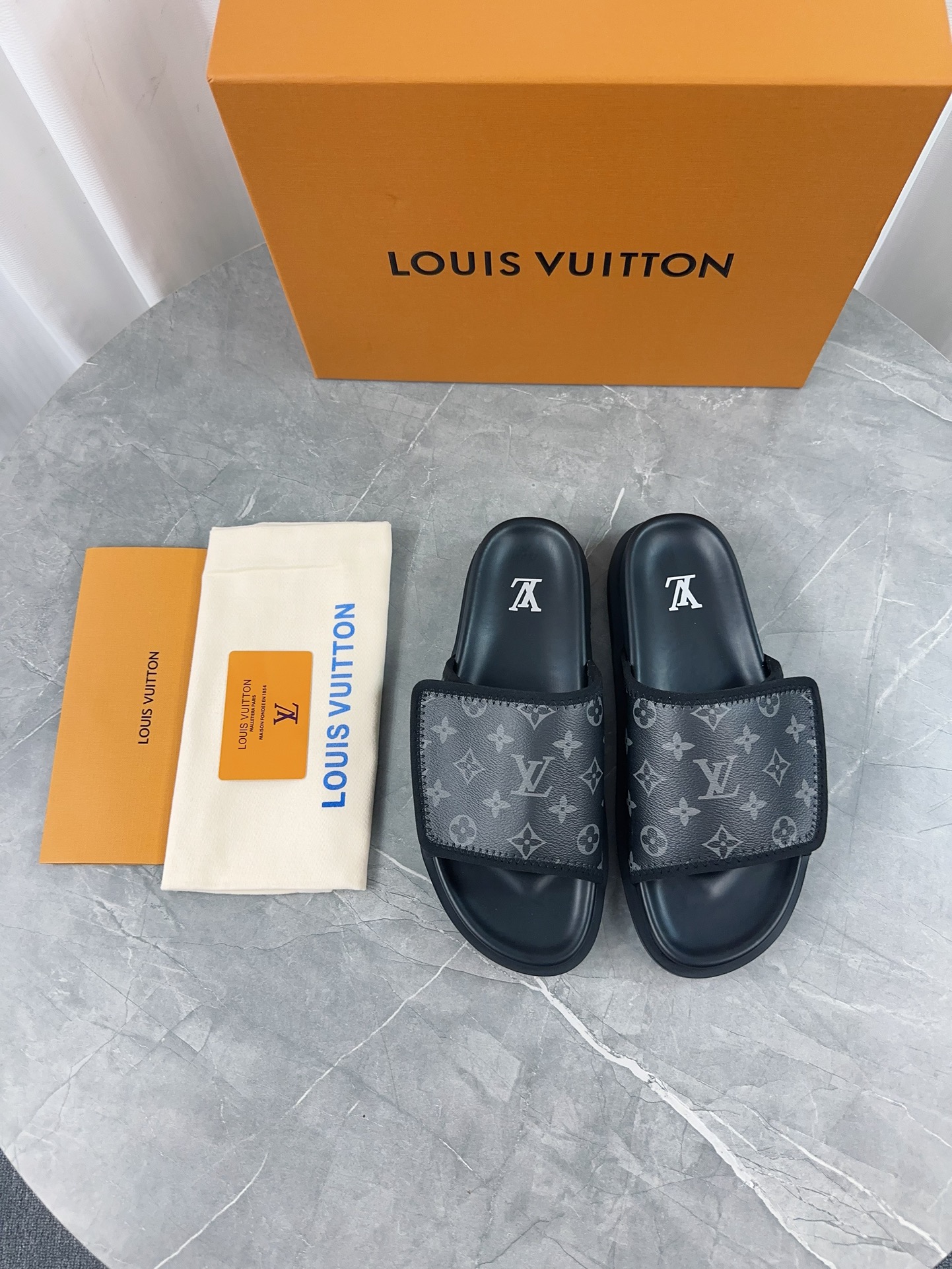 Louis Vuitton MIAMI Sandals (1AIXCM/1AIXCY) - Image 2