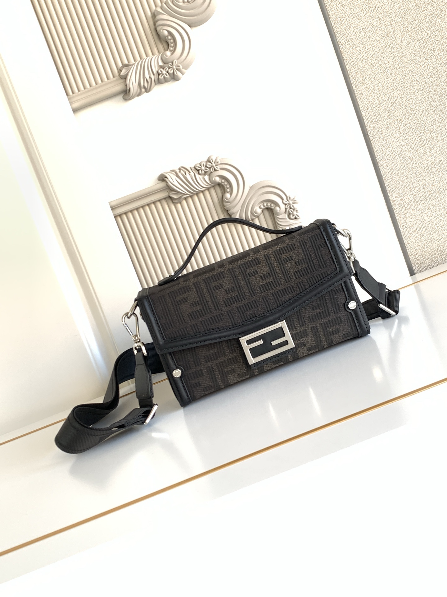 FENDI Baguette Soft Trunk Box Bag - Image 3
