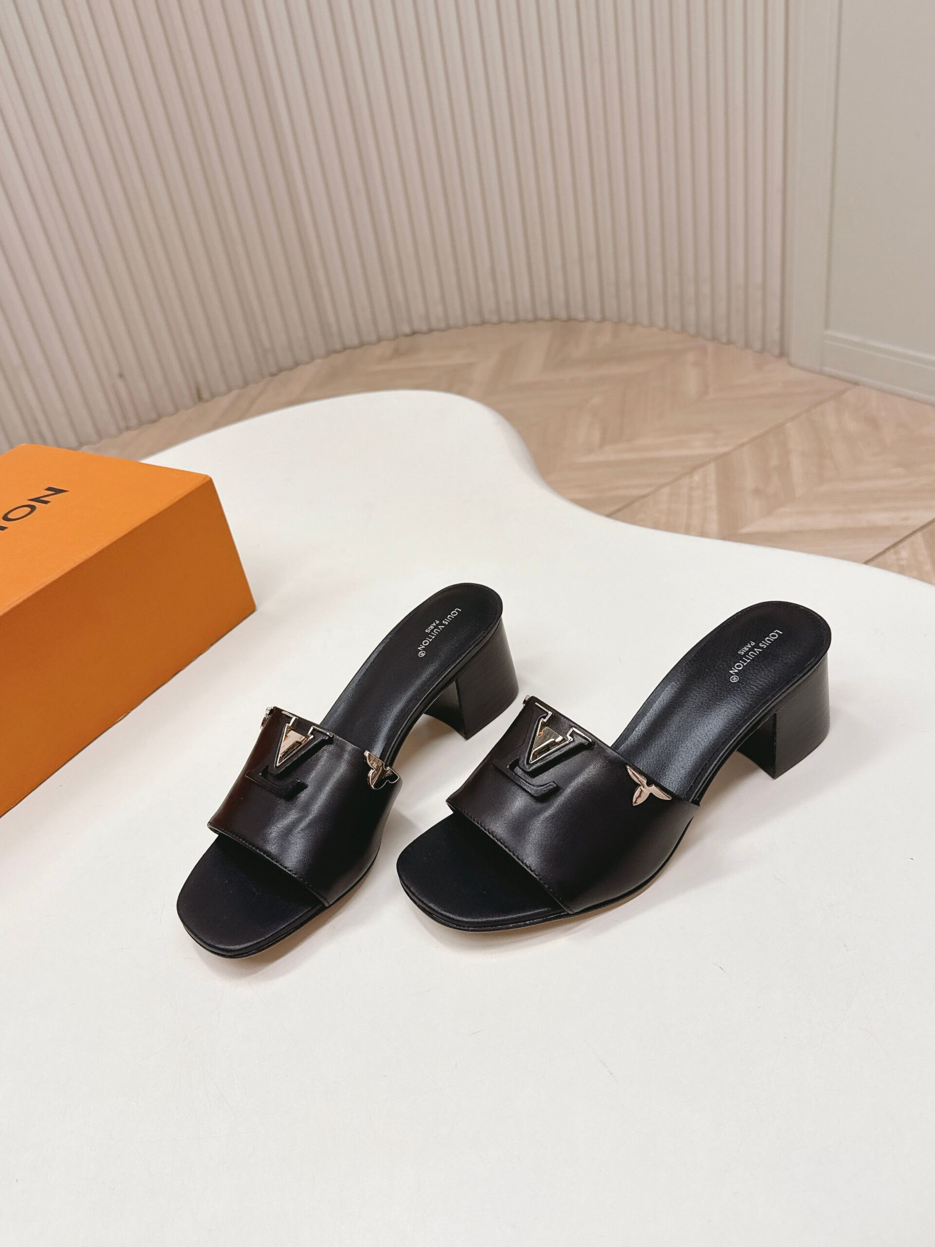 Louis Vuitton LV Isola High-Heeled Sandals - Image 2