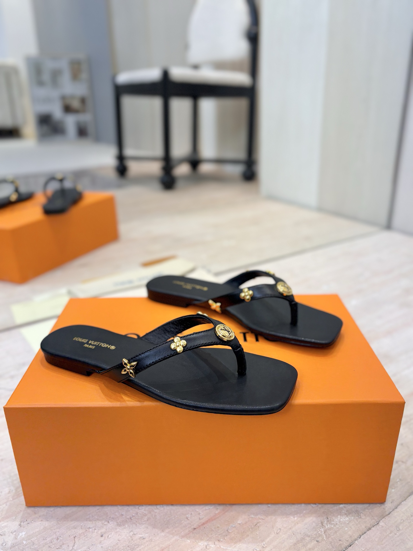 Louis Vuitton GAIA Flat Flip-Flops - Image 8
