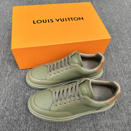 Louis Vuitton embossed Monogram low-top casual sneakers