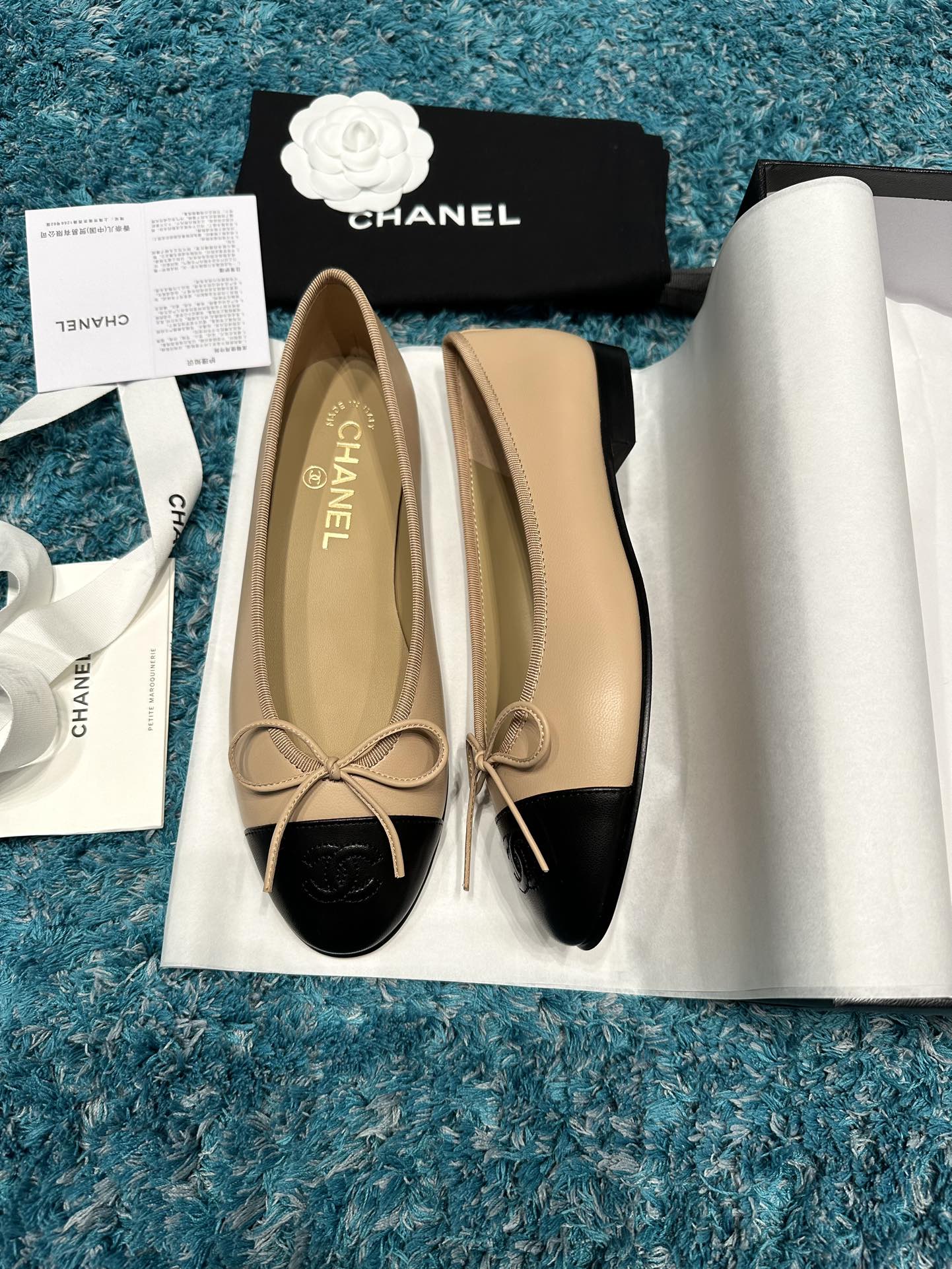 Chanel round-toe ballet shoes - Image 2