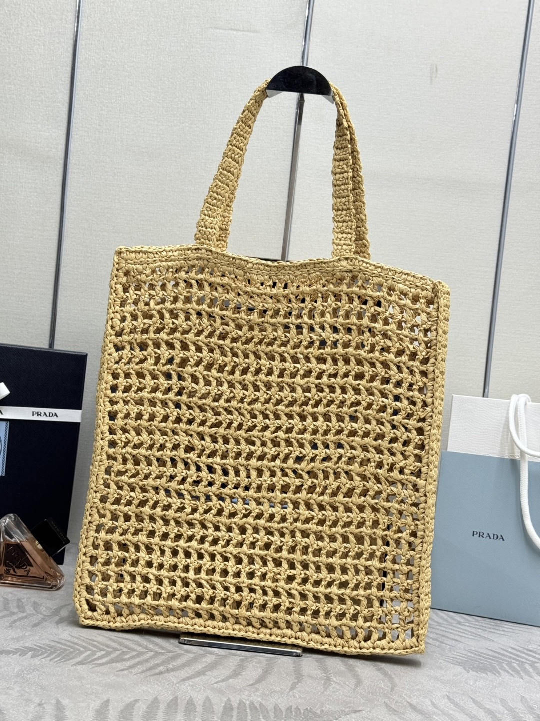 Prada openwork raffia woven tote bag (straw bag) - Image 3