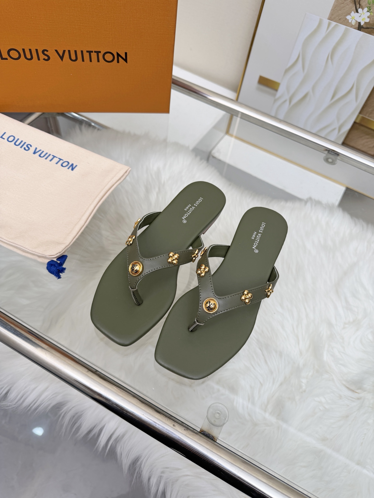 Louis Vuitton GAIA Flat Flip-Flops - Image 5