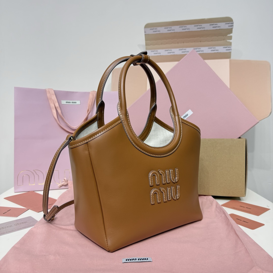 Miu Miu Ivy series small tote bag - Image 3