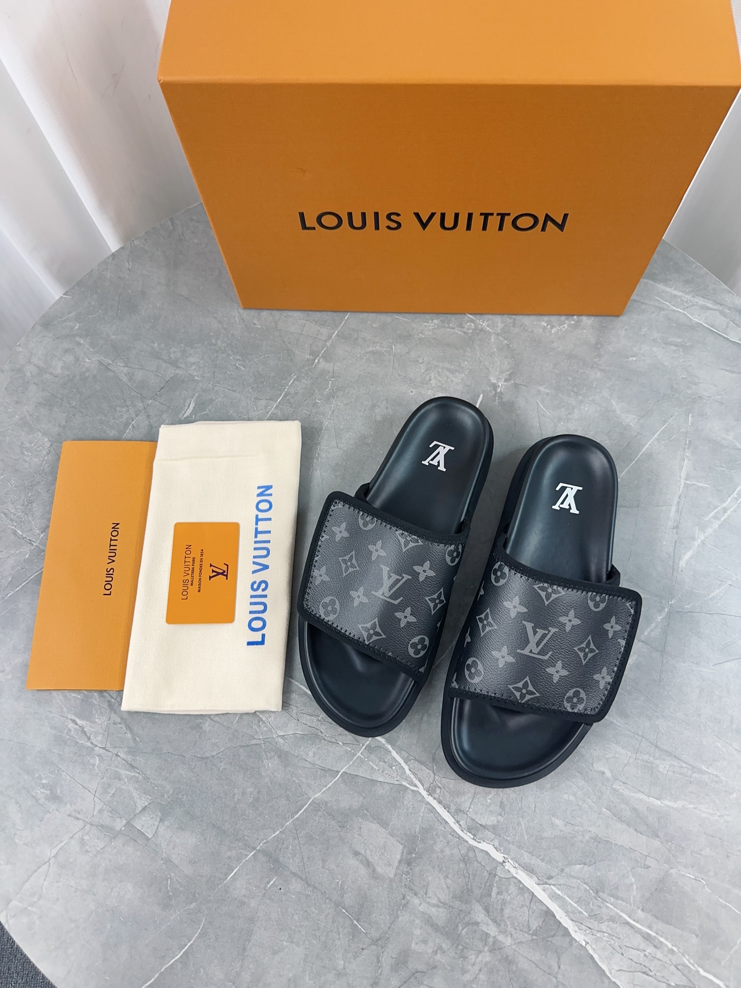 Louis Vuitton MIAMI Sandals (1AIXCM/1AIXCY) - Image 3