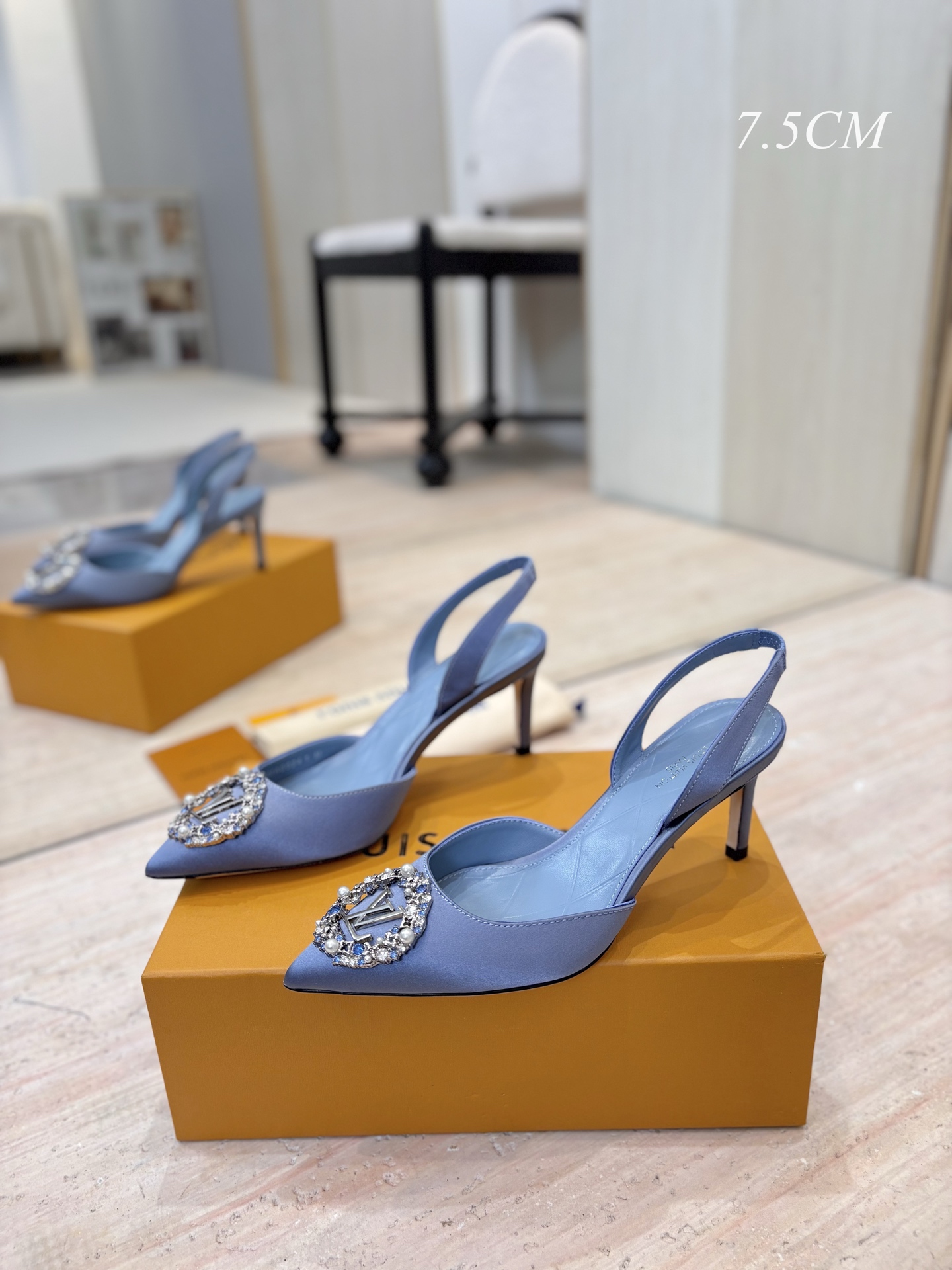 Louis Vuitton Met Slingback Open-Heel High Heels