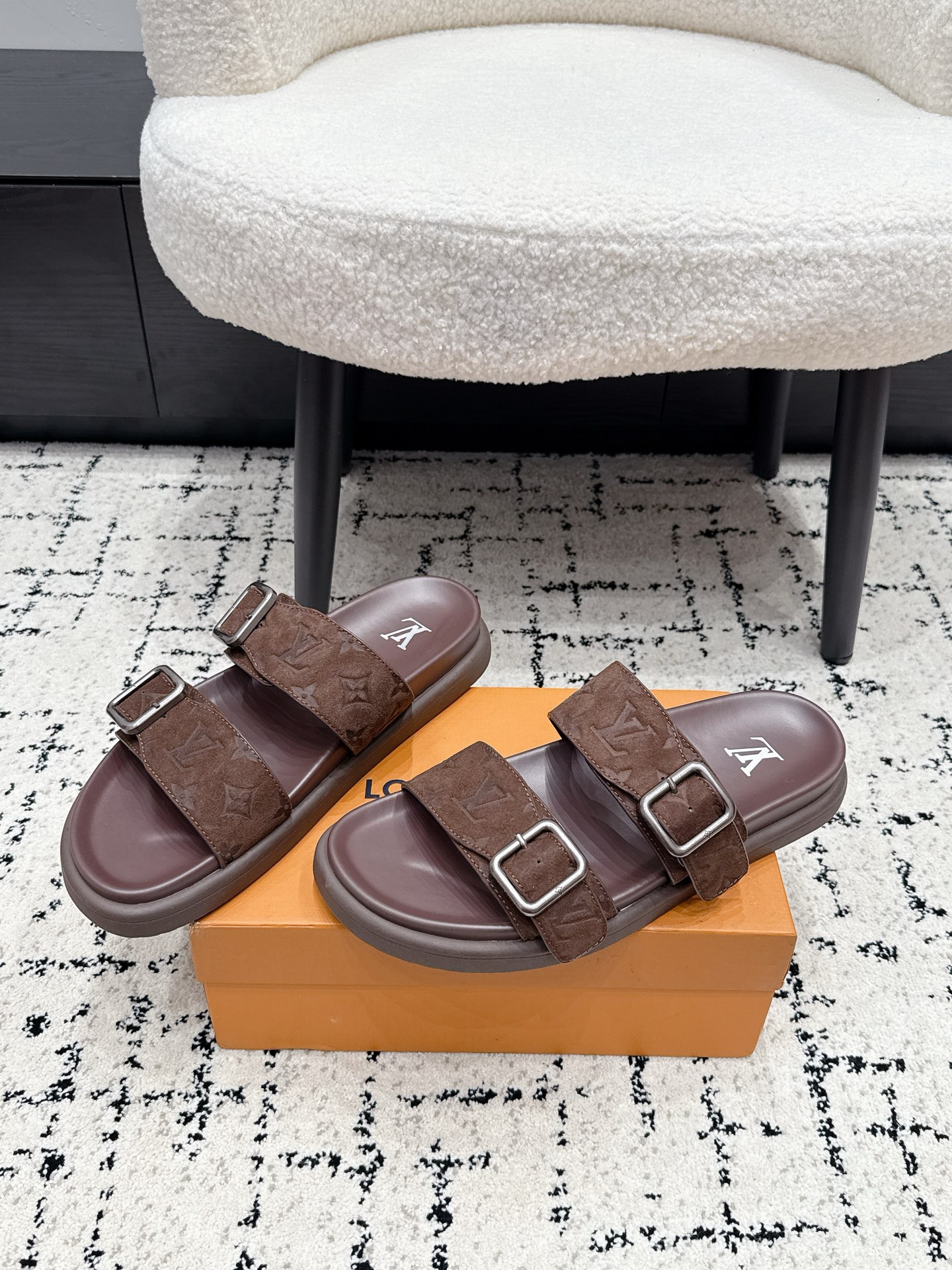 Louis Vuitton LV VENICE Double Buckle Sandals - Image 2