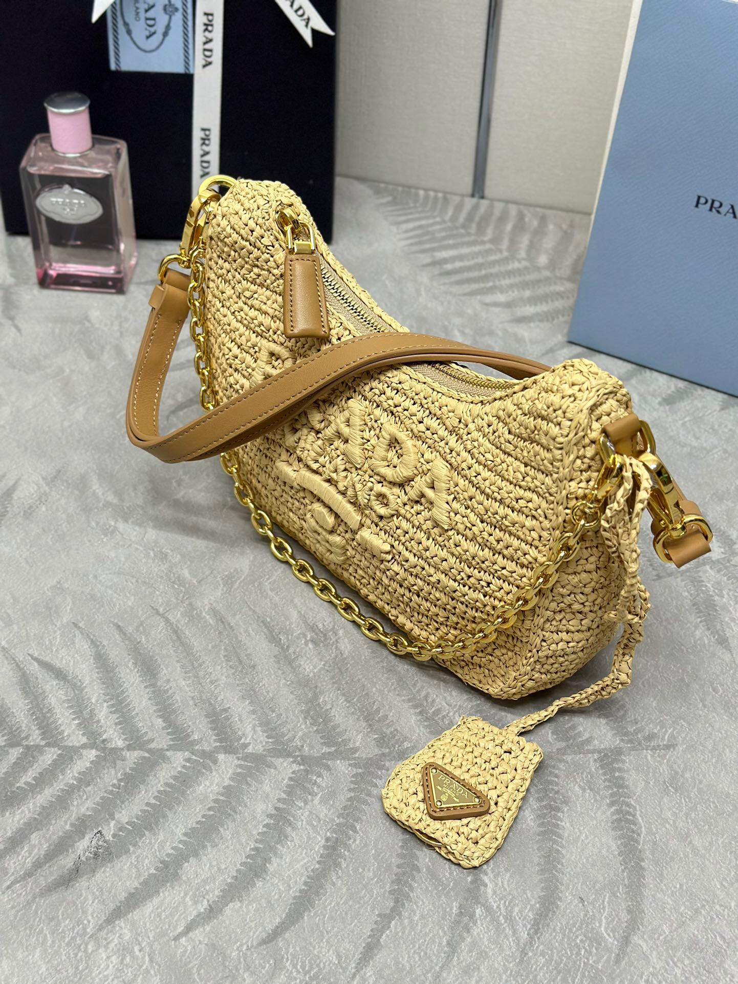 Bolso hobo de rafia de ganchillo de Prada, bolso de rafia tejido para la axila - Image 4