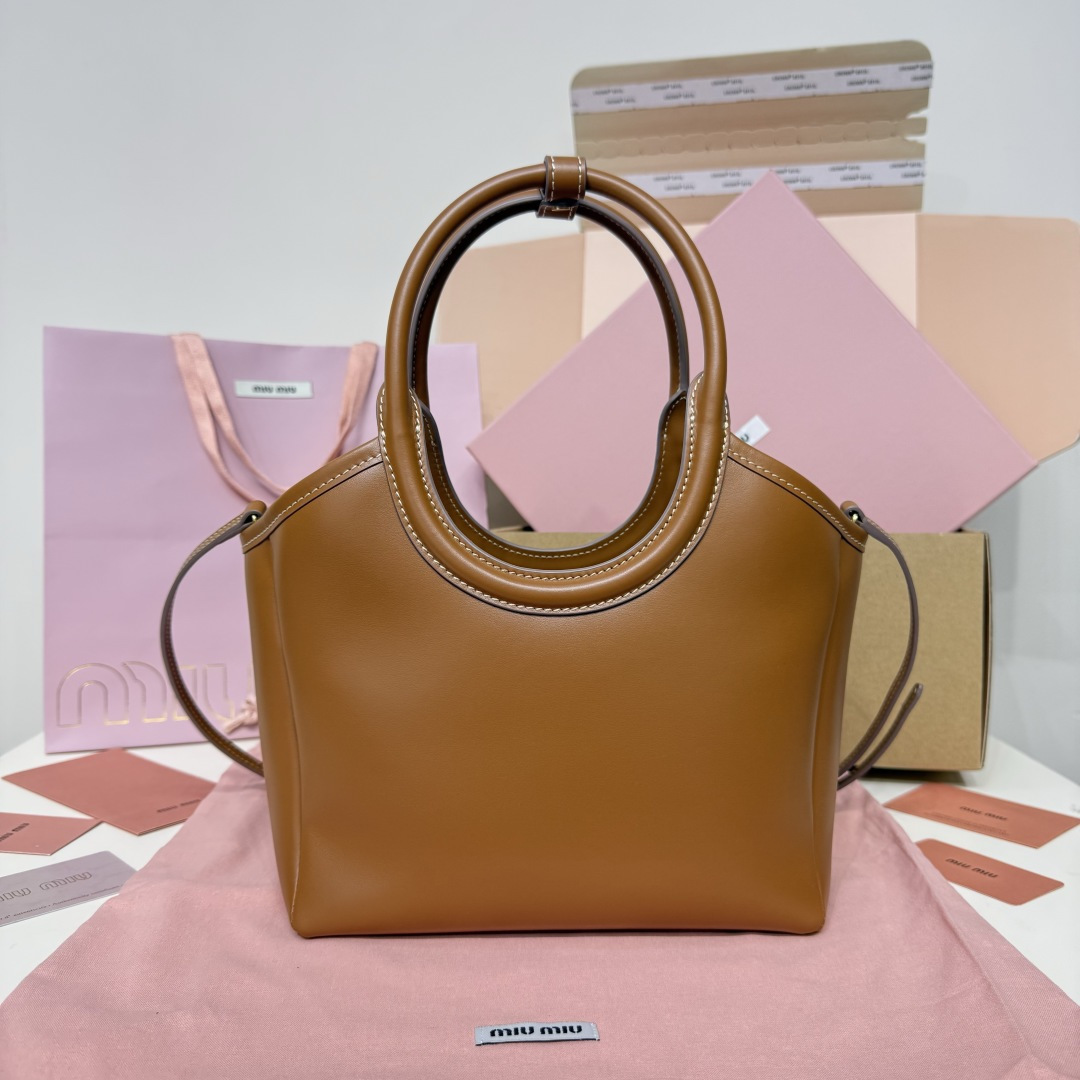 Miu Miu Ivy series small tote bag - Image 4