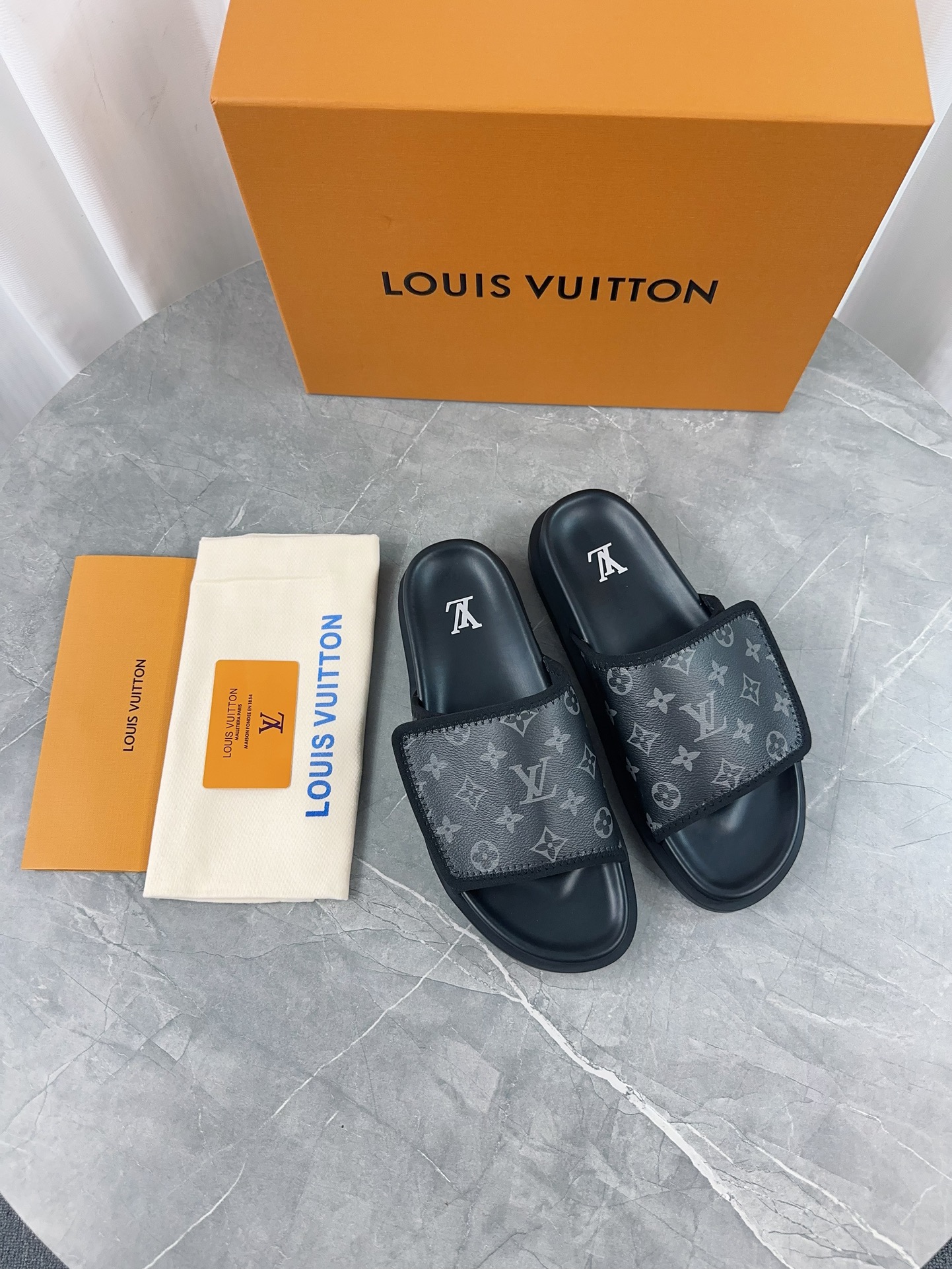 Louis Vuitton MIAMI Sandals (1AIXCM/1AIXCY) - Image 4