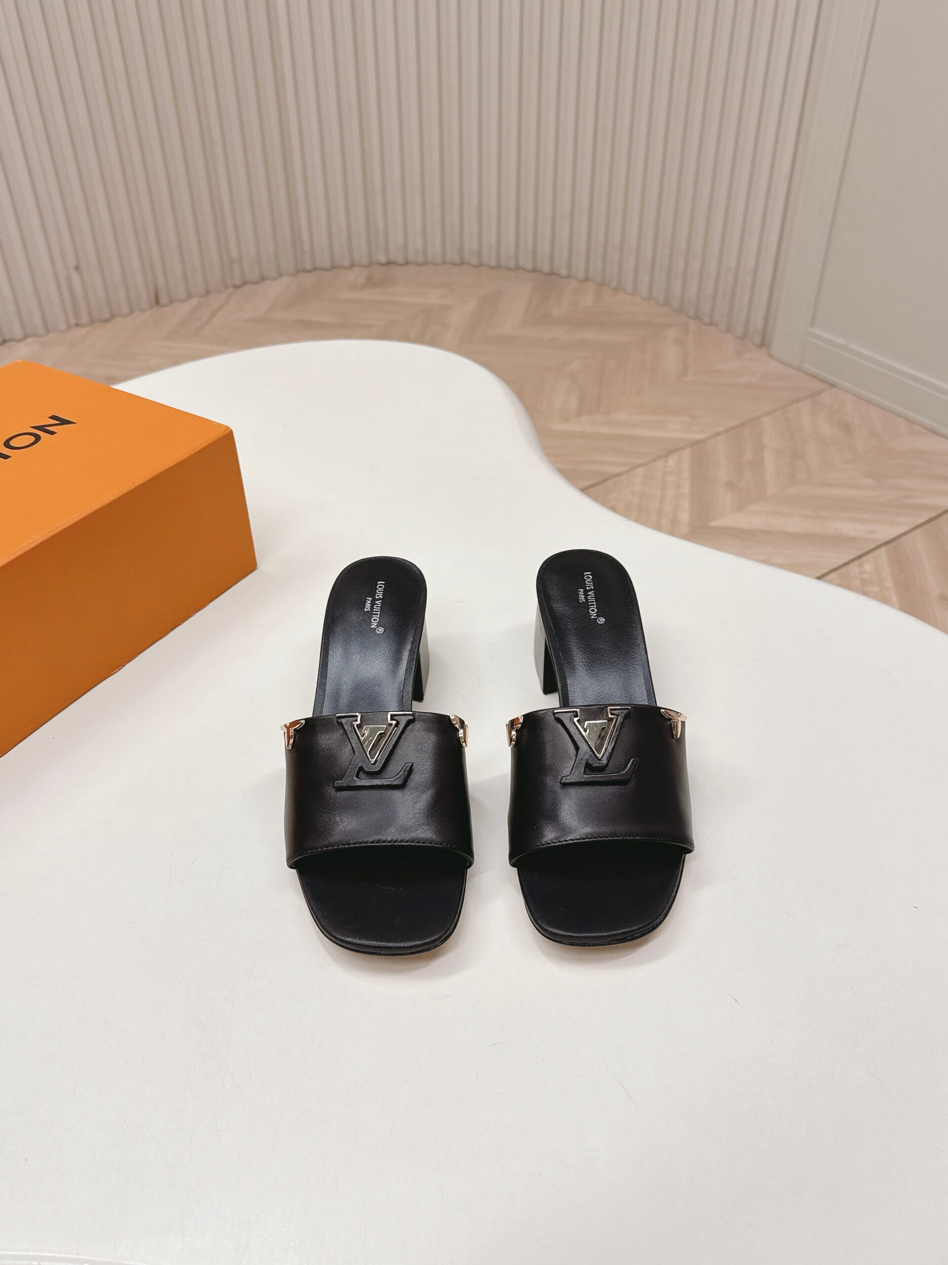 Louis Vuitton LV Isola High-Heeled Sandals - Image 4