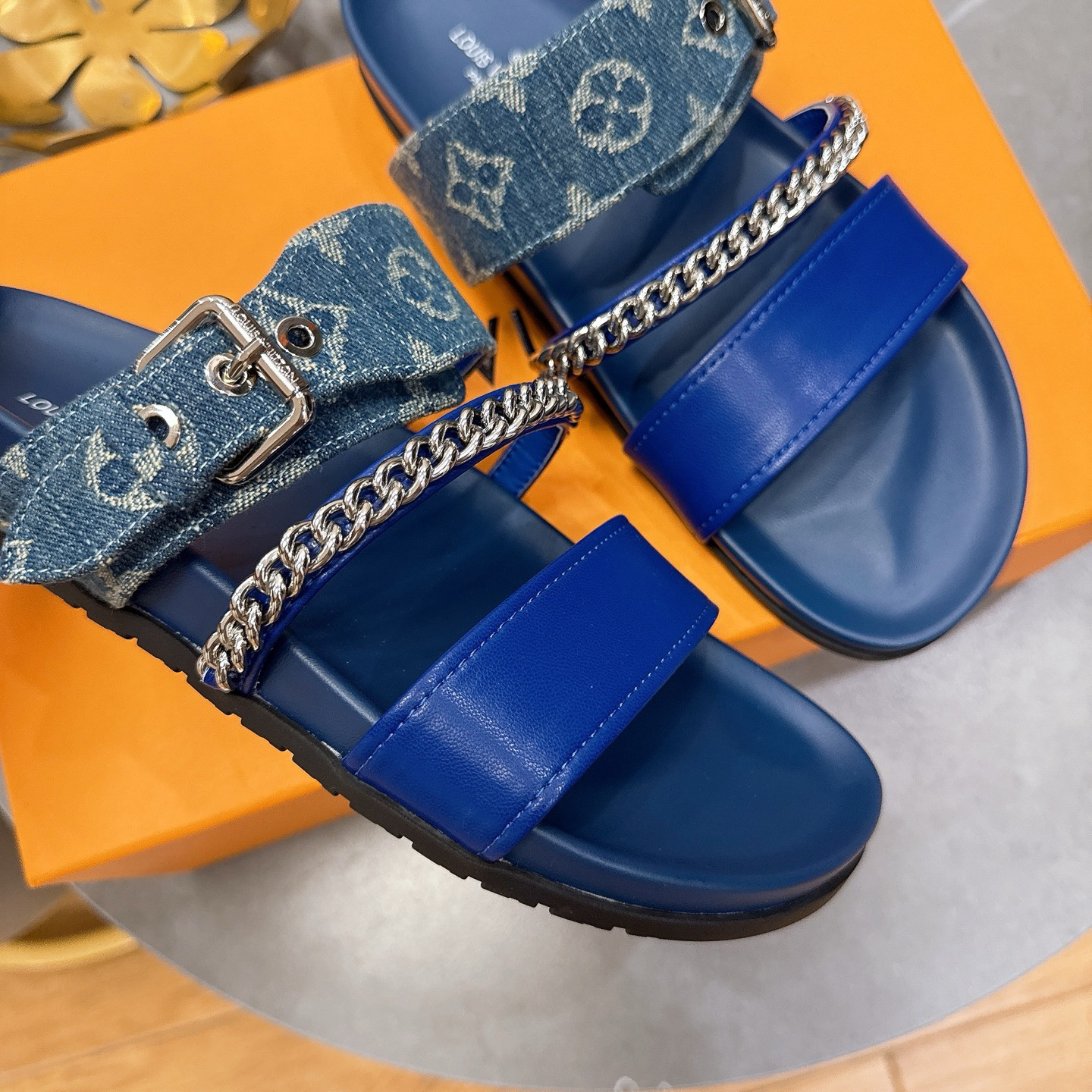 Louis Vuitton LV Sunset Denim Chain Sandals - Image 4