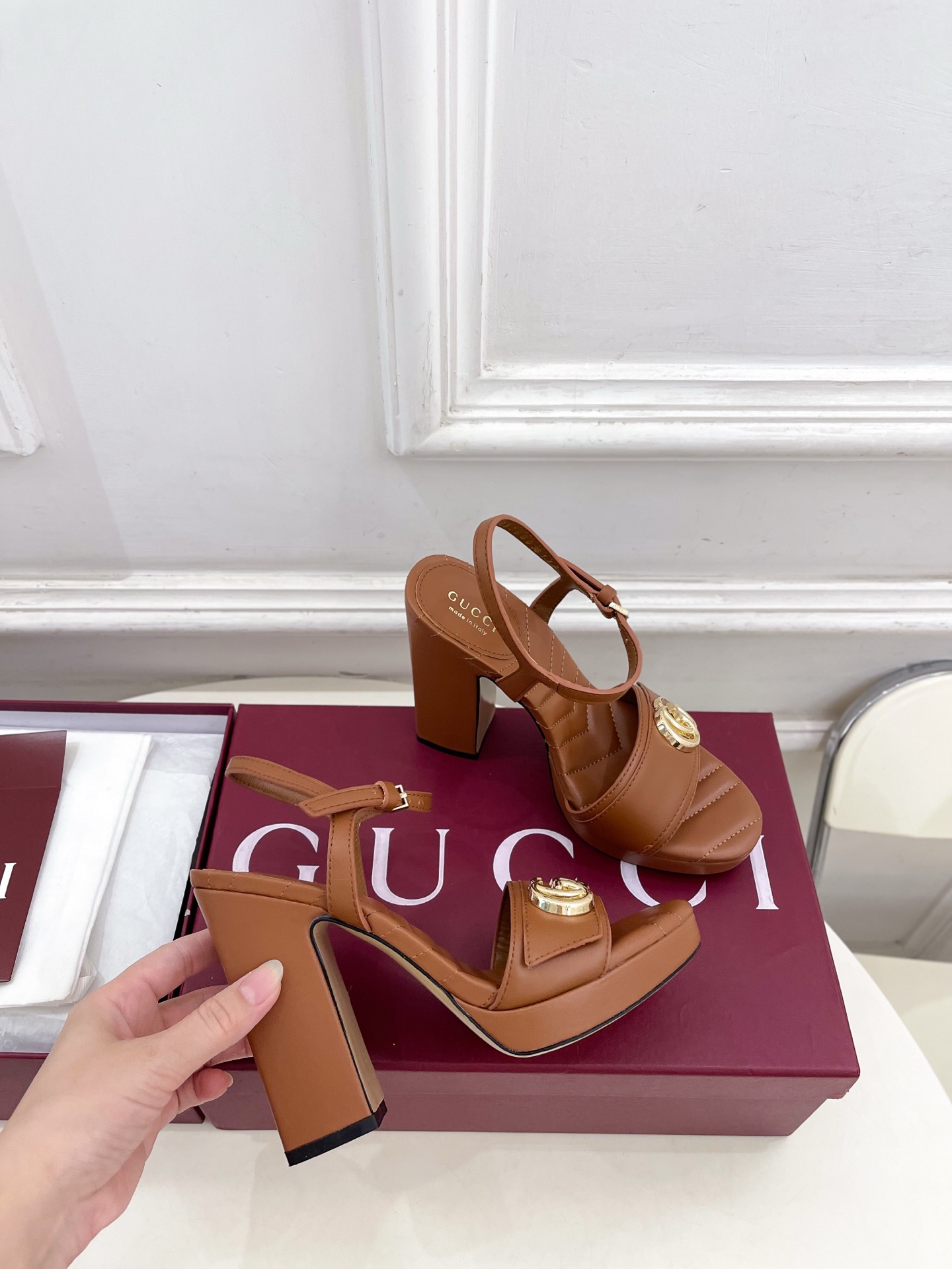Gucci metallic platform sandals - Image 5