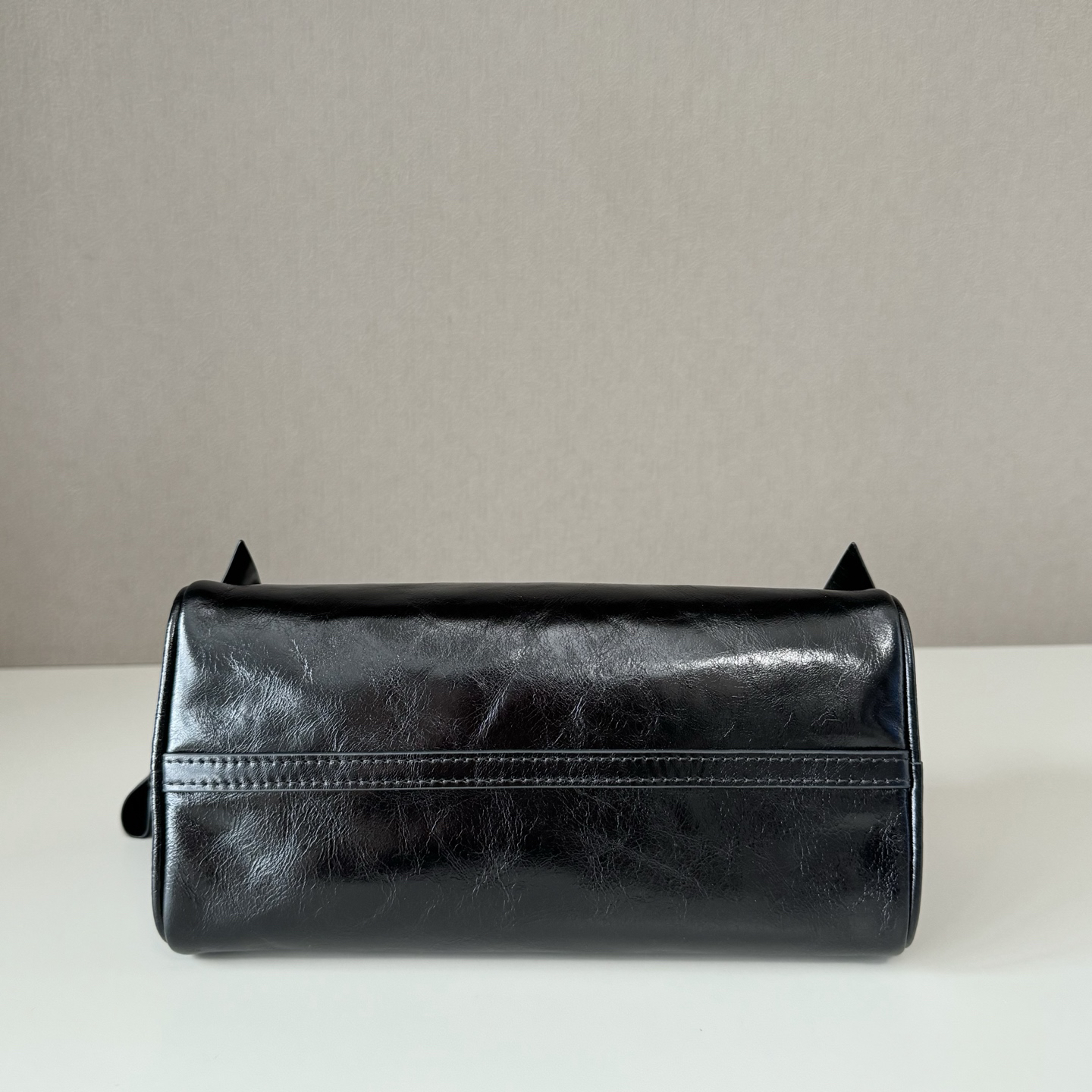 Miu Miu side bow waxed leather underarm bag - Image 5