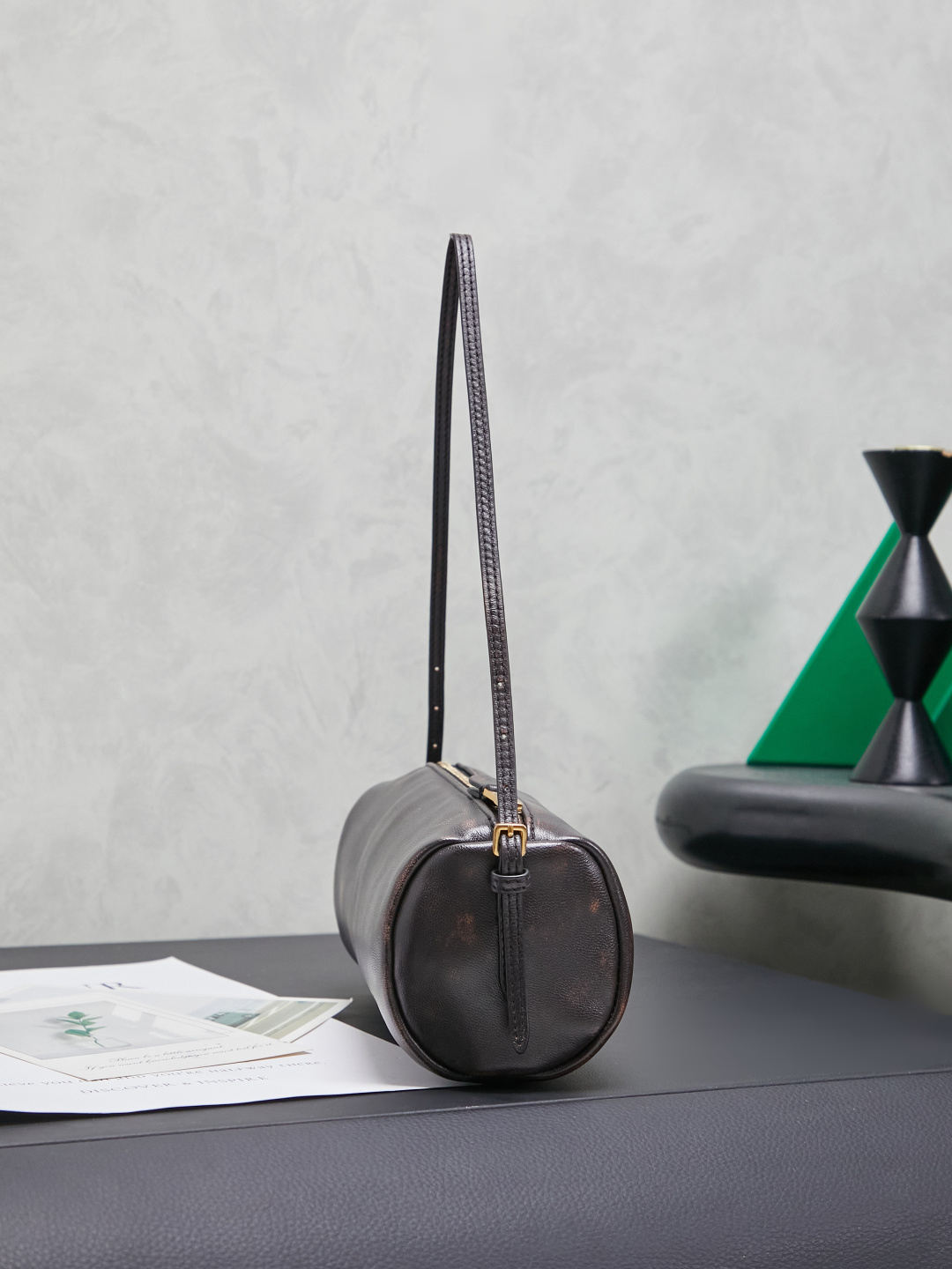 Miu Miu distressed genuine leather cylindrical shoulder bag - Image 5
