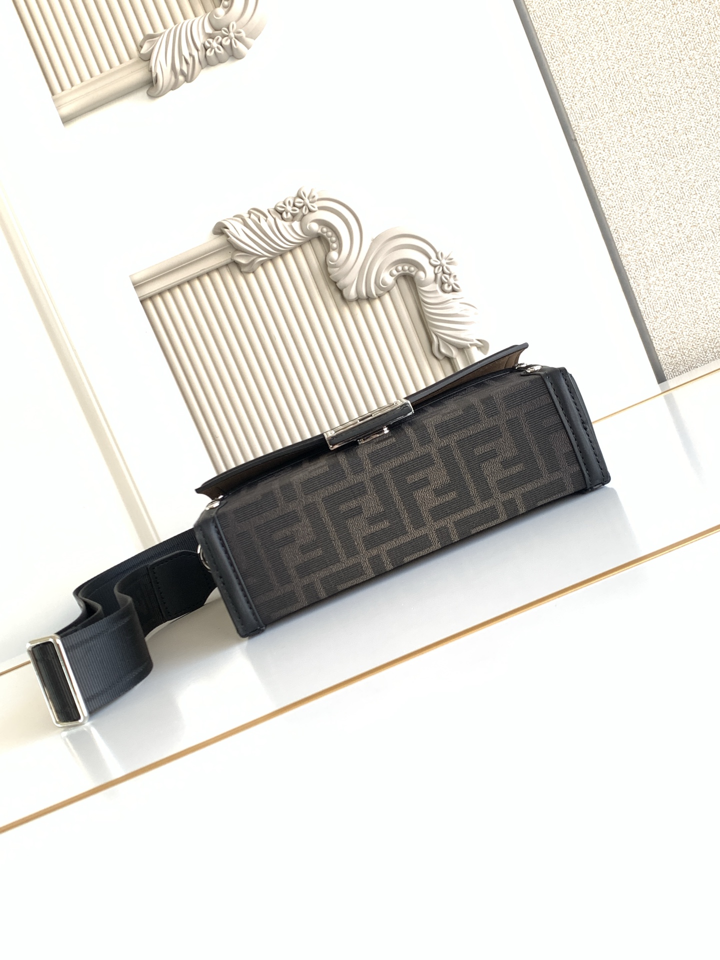 FENDI Baguette Soft Trunk Box Bag - Image 6