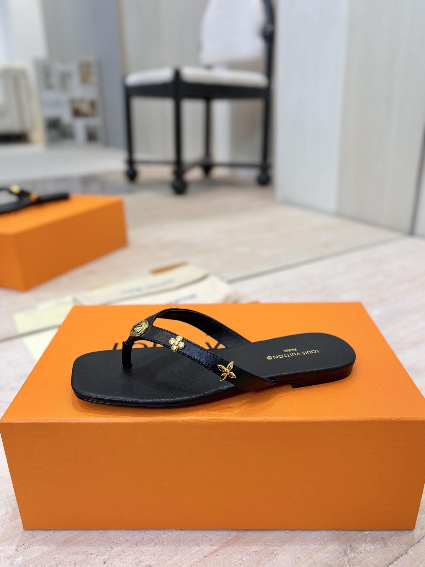 Louis Vuitton GAIA Flat Flip-Flops - Image 9