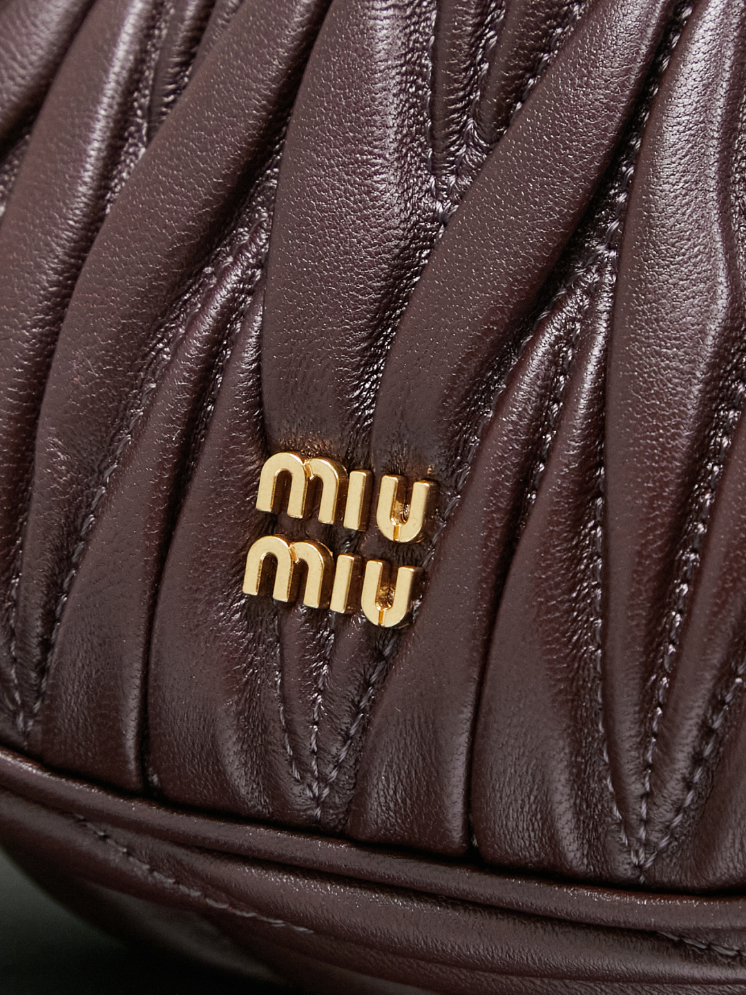 Miu Miu Matelassé genuine leather drawstring bucket bag - Image 6