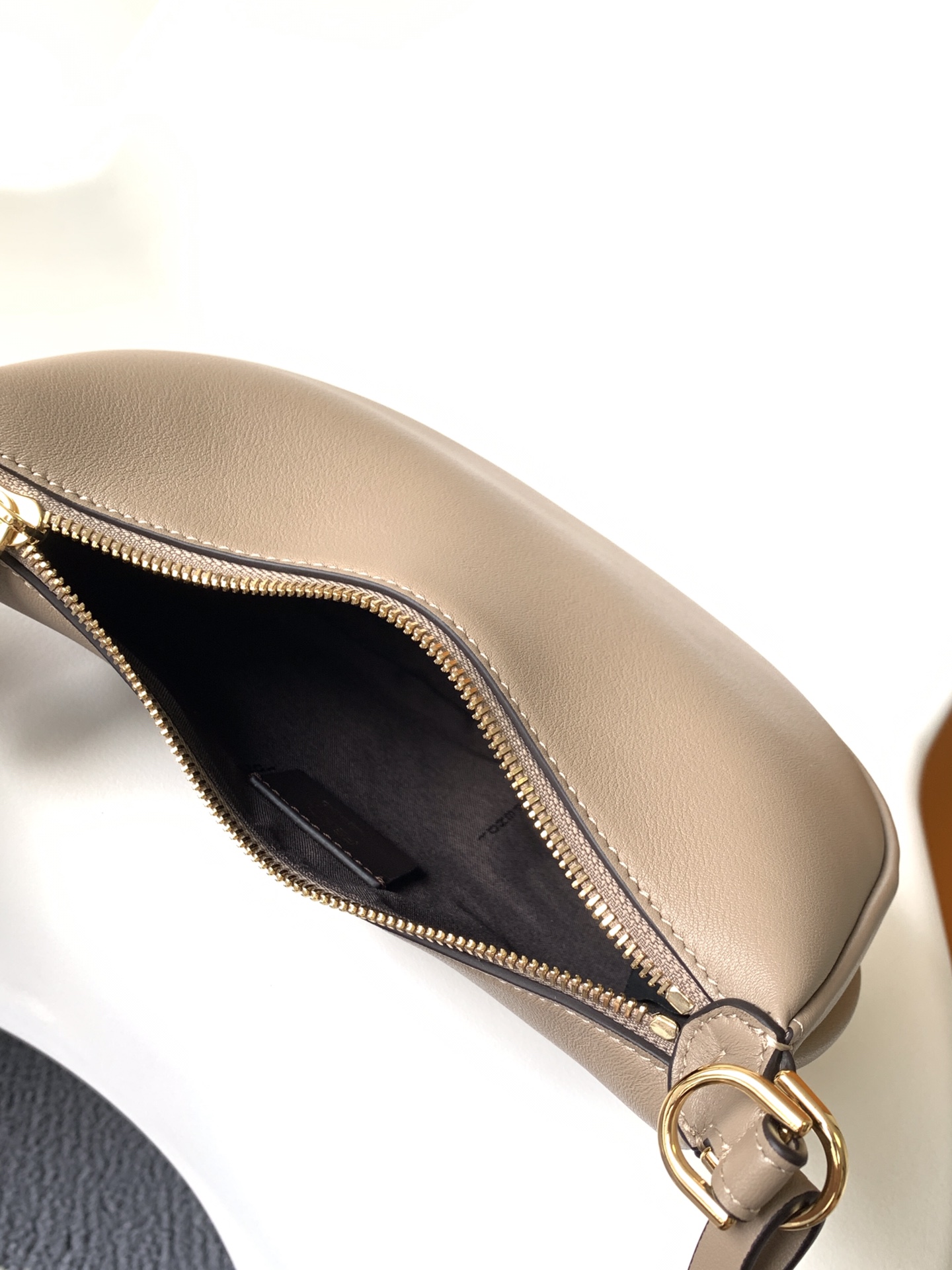 Fendi Fendigraphy Mini Crescent-Shaped Underarm Bag - Image 6