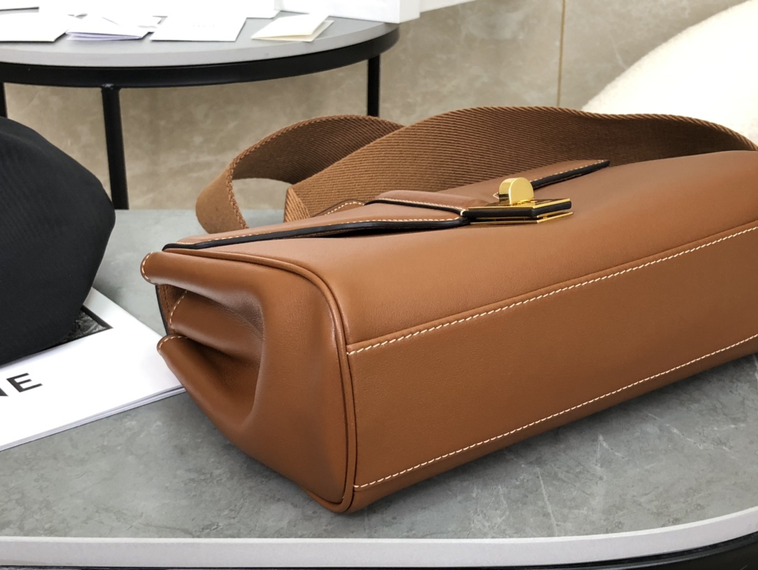 CELINE TEEN SOFT 16 handbag - Image 5