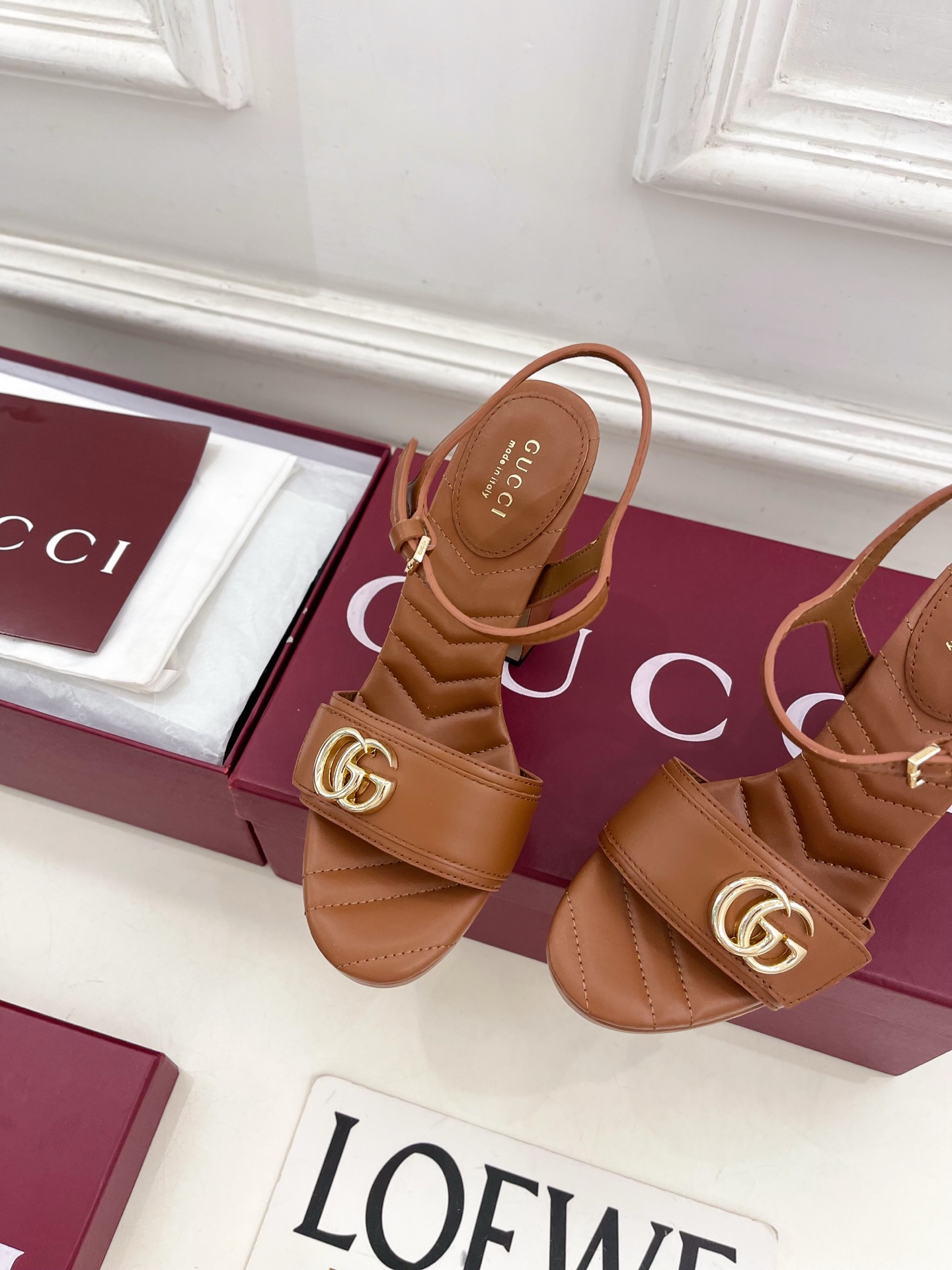 Gucci metallic platform sandals - Image 7