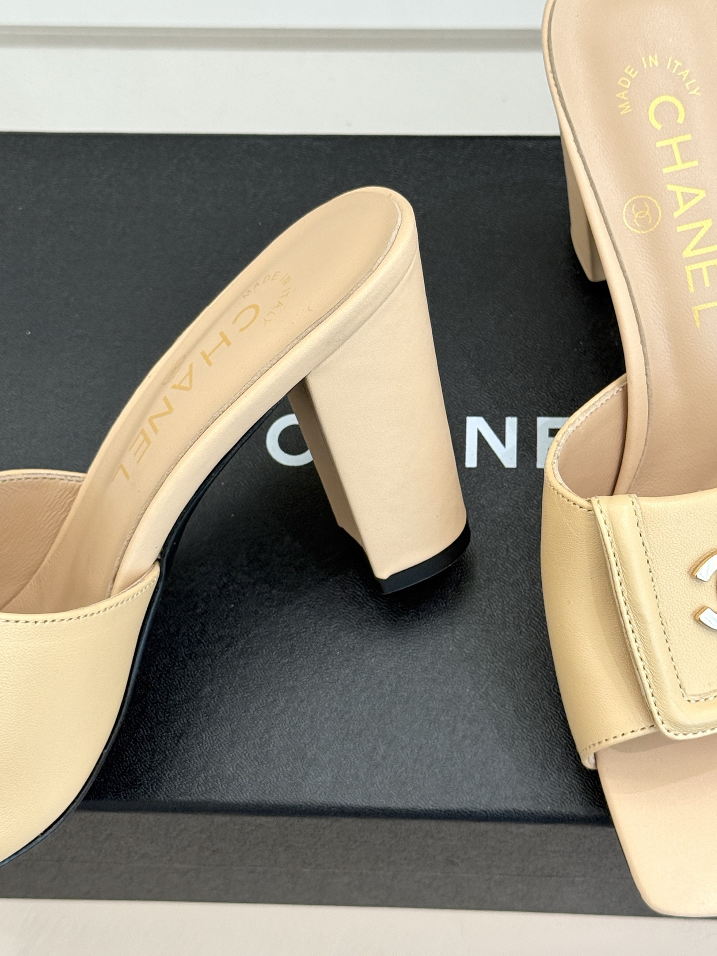 Chanel square-toe double C buckle chunky heel mule sandals - Image 6