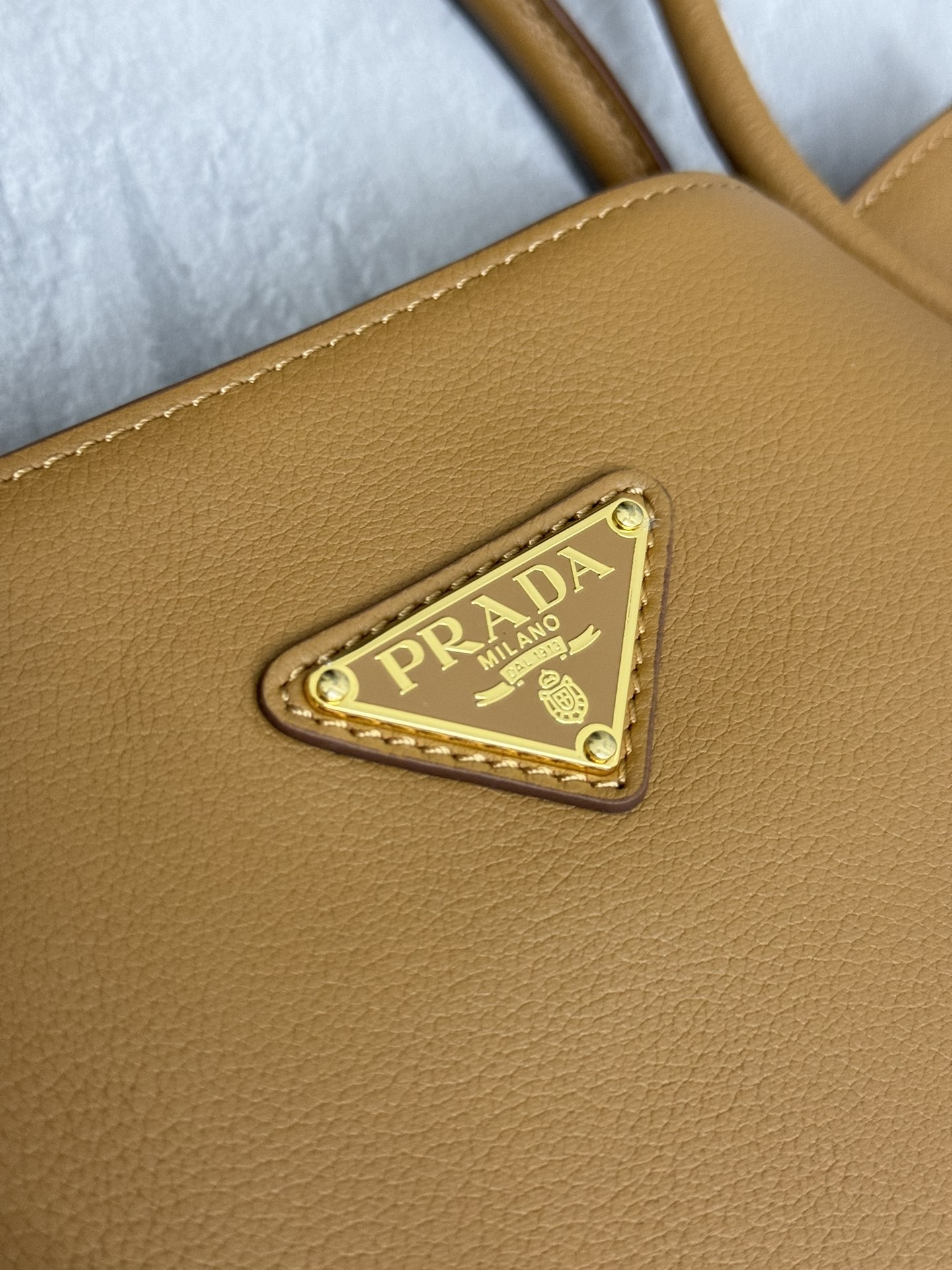 Prada 2026 Genuine Leather (Prada Basket / Underarm Tote) - Image 7