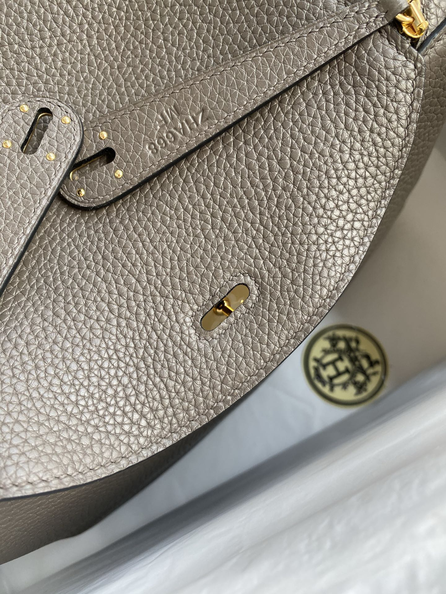 Hermès Lindy bag - Image 7