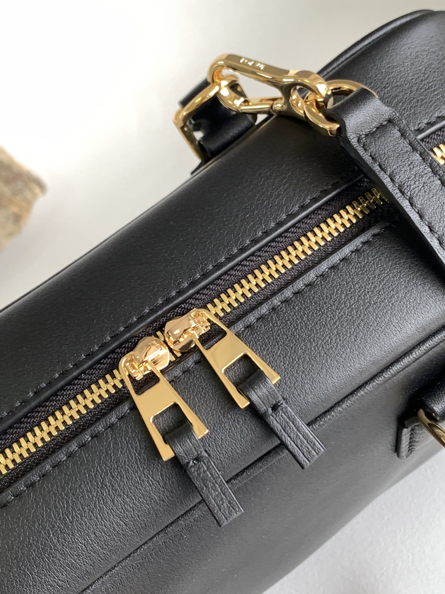 LOEWE Amazona 23 handbag - Image 6