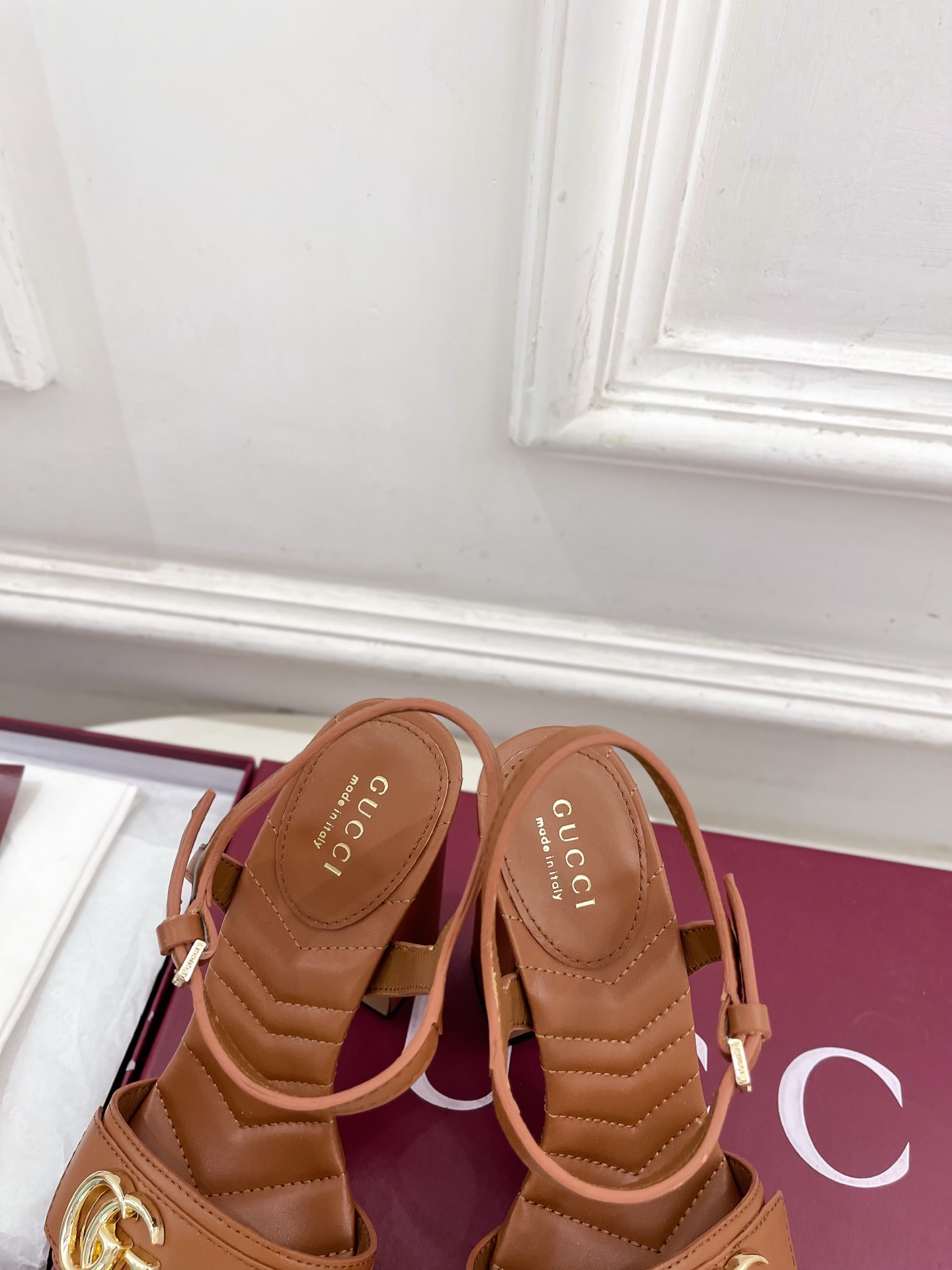 Gucci metallic platform sandals - Image 8