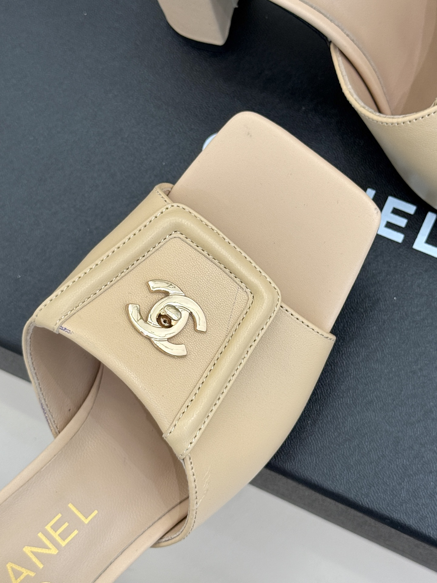 Chanel square-toe double C buckle chunky heel mule sandals - Image 7