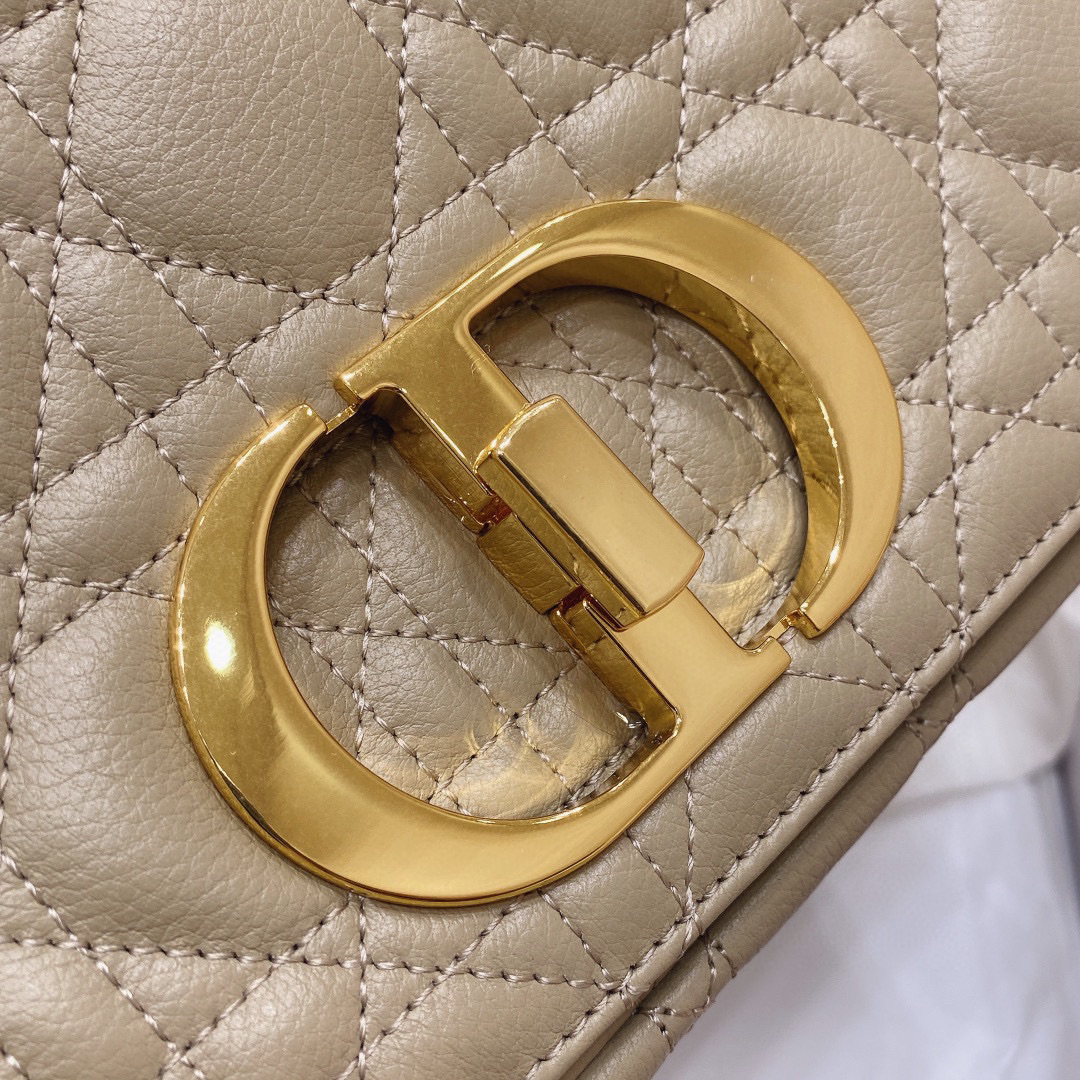 Dior Caro iconic chain bag - Image 7