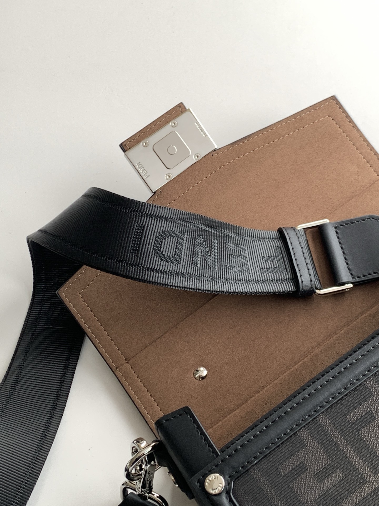 FENDI Baguette Soft Trunk Box Bag - Image 9