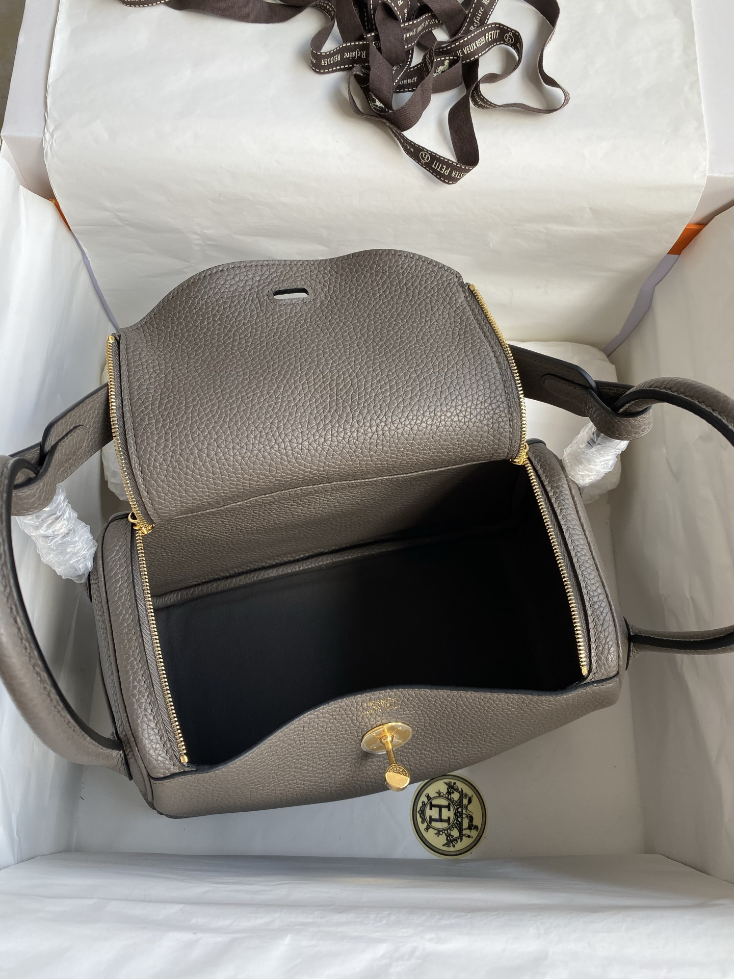 Hermès Lindy bag - Image 9