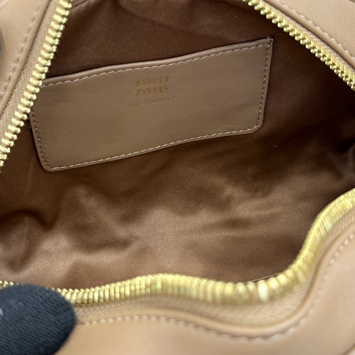 Miu Miu Arcadie Matelassé quilted handbag - Image 10