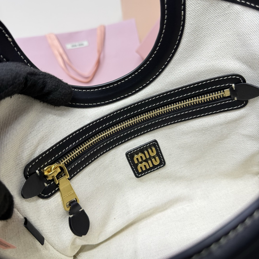 Miu Miu Ivy series small tote bag - Image 9