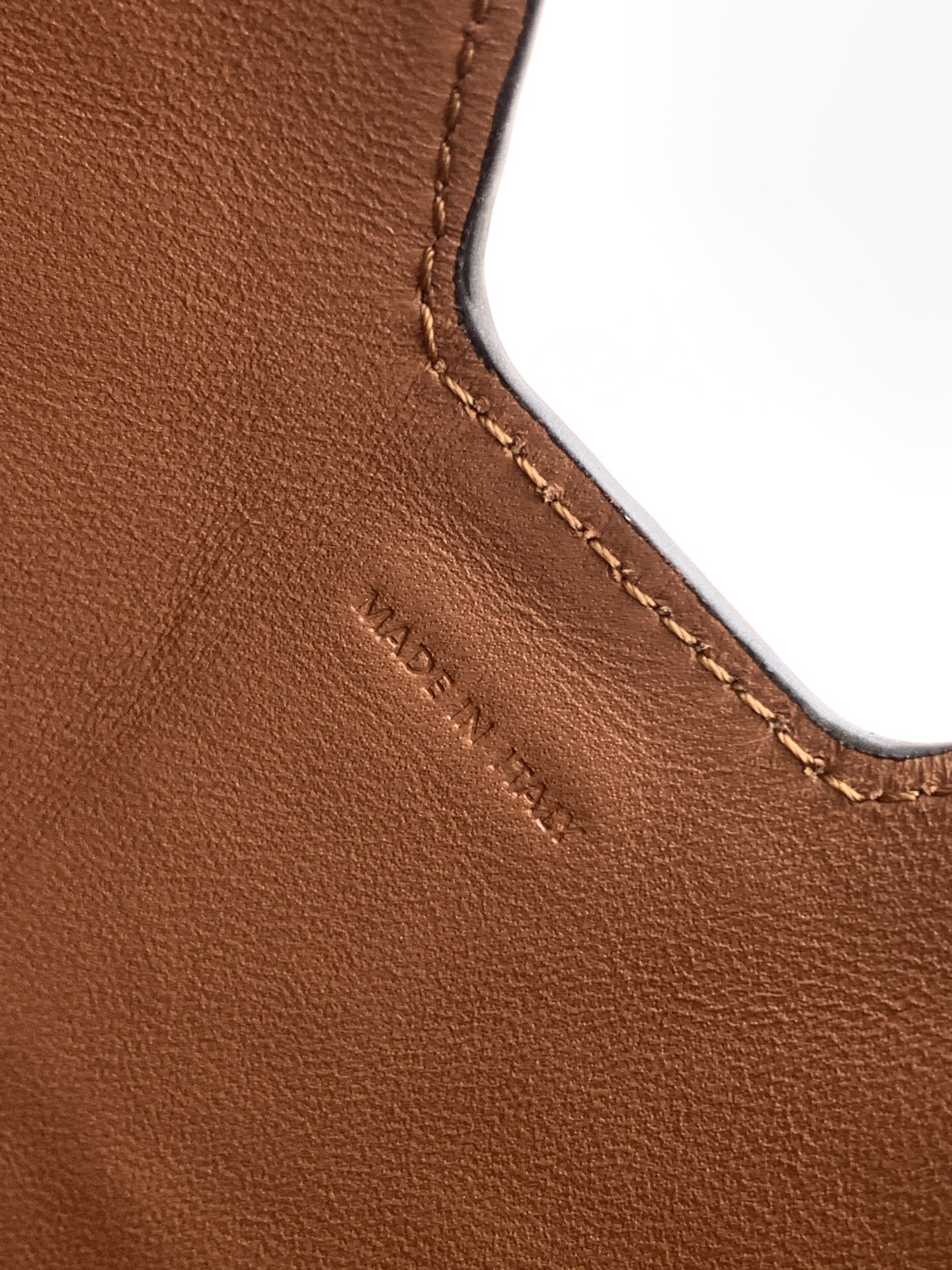 CELINE CAMILLE 16 SOFT handbag - Image 8