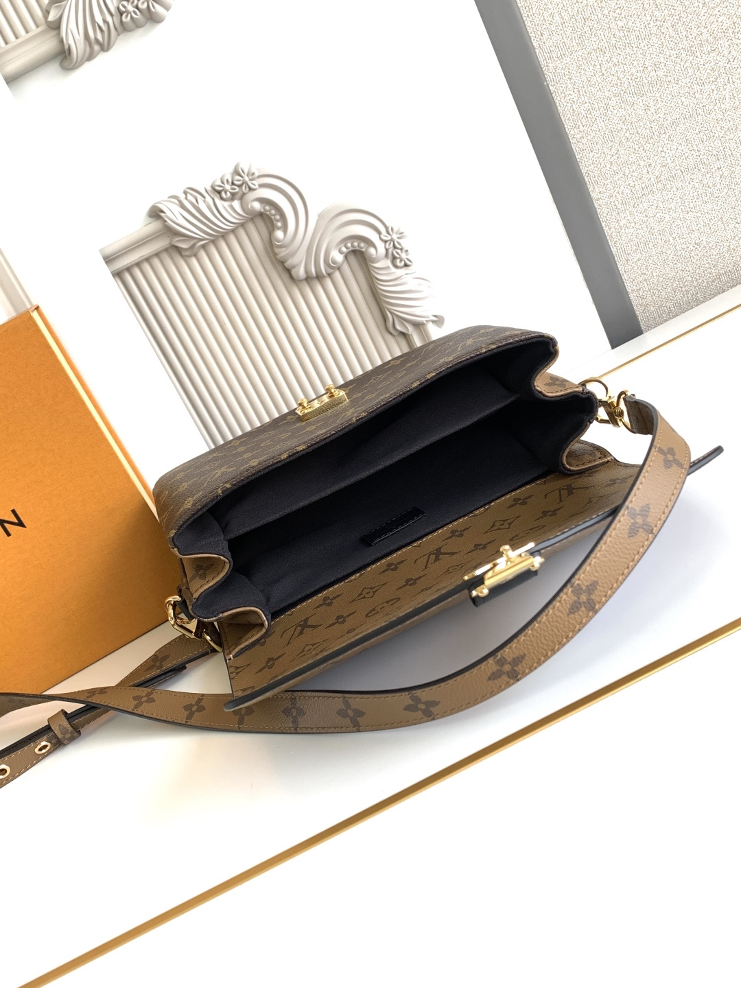 Louis Vuitton Metis East West horizontal messenger bag - Image 9