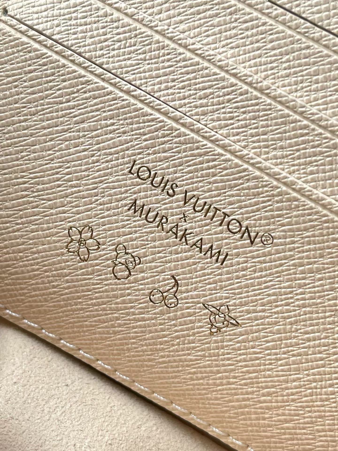 Louis Vuitton × Takashi Murakami collaboration WOC Ivy baguette bag - Image 10