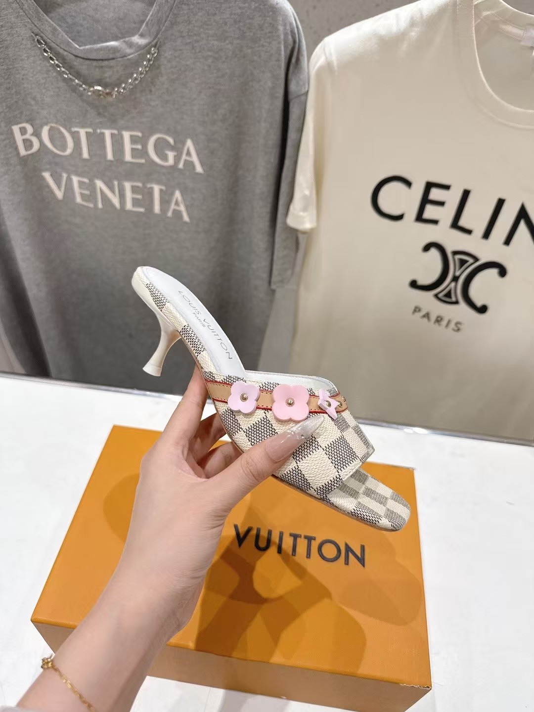 LV 6AM series kitten heel sandals - Image 3