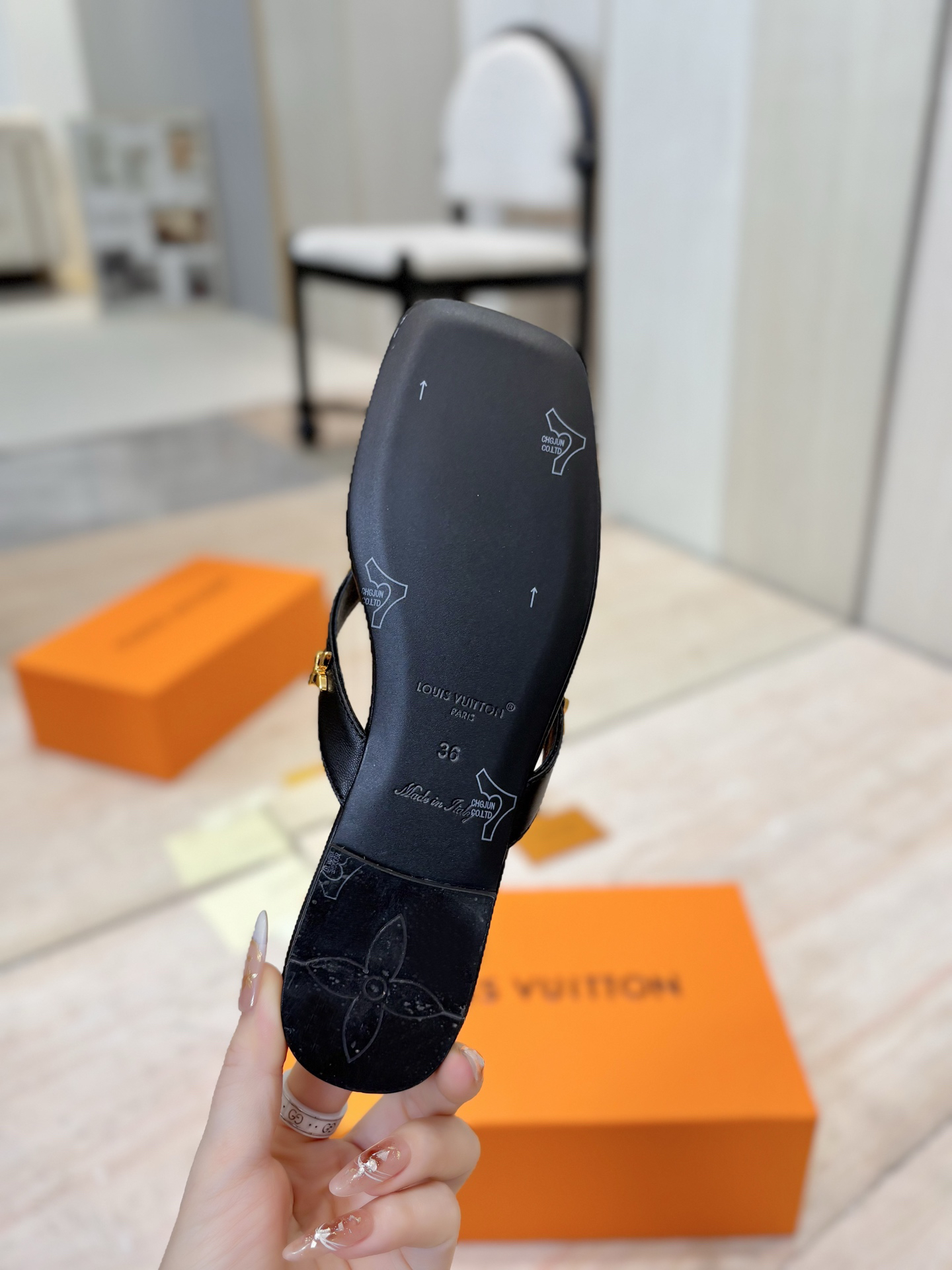 Louis Vuitton GAIA Flat Flip-Flops - Image 15