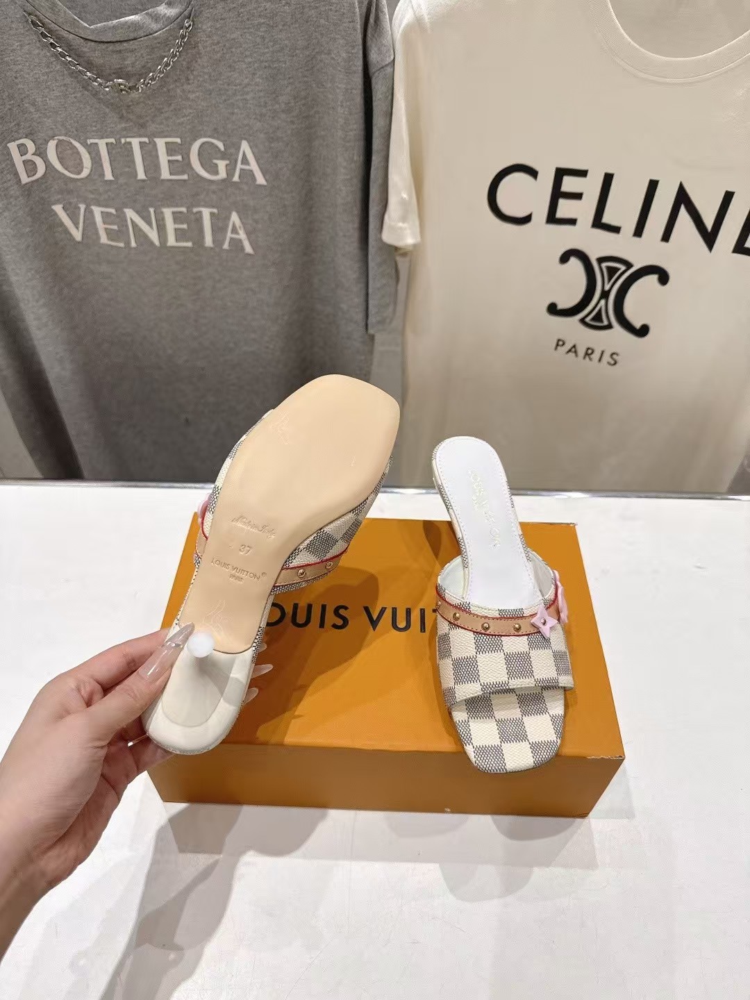 LV 6AM series kitten heel sandals - Image 7